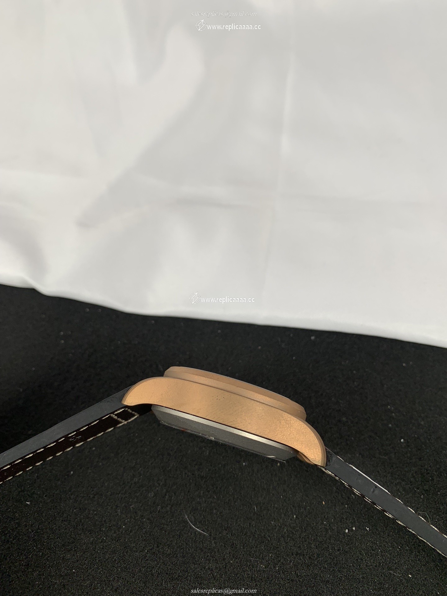 Replica IWC Men Spitfire IW329702 2 Replica IWC Men Spitfire IW329702