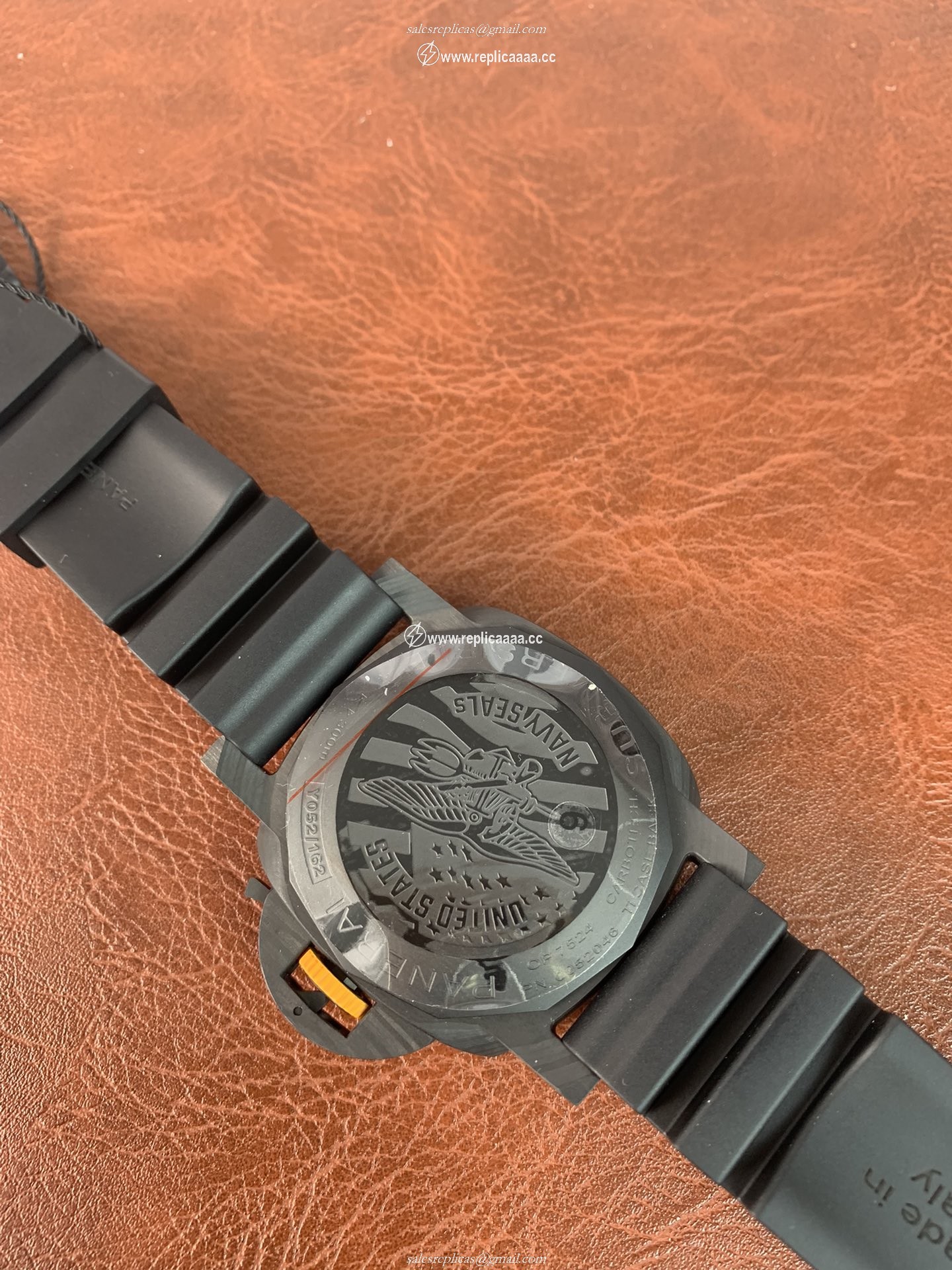 Replica Panerai Men Luminor PAM1324 2 Replica Panerai Men Luminor PAM1324