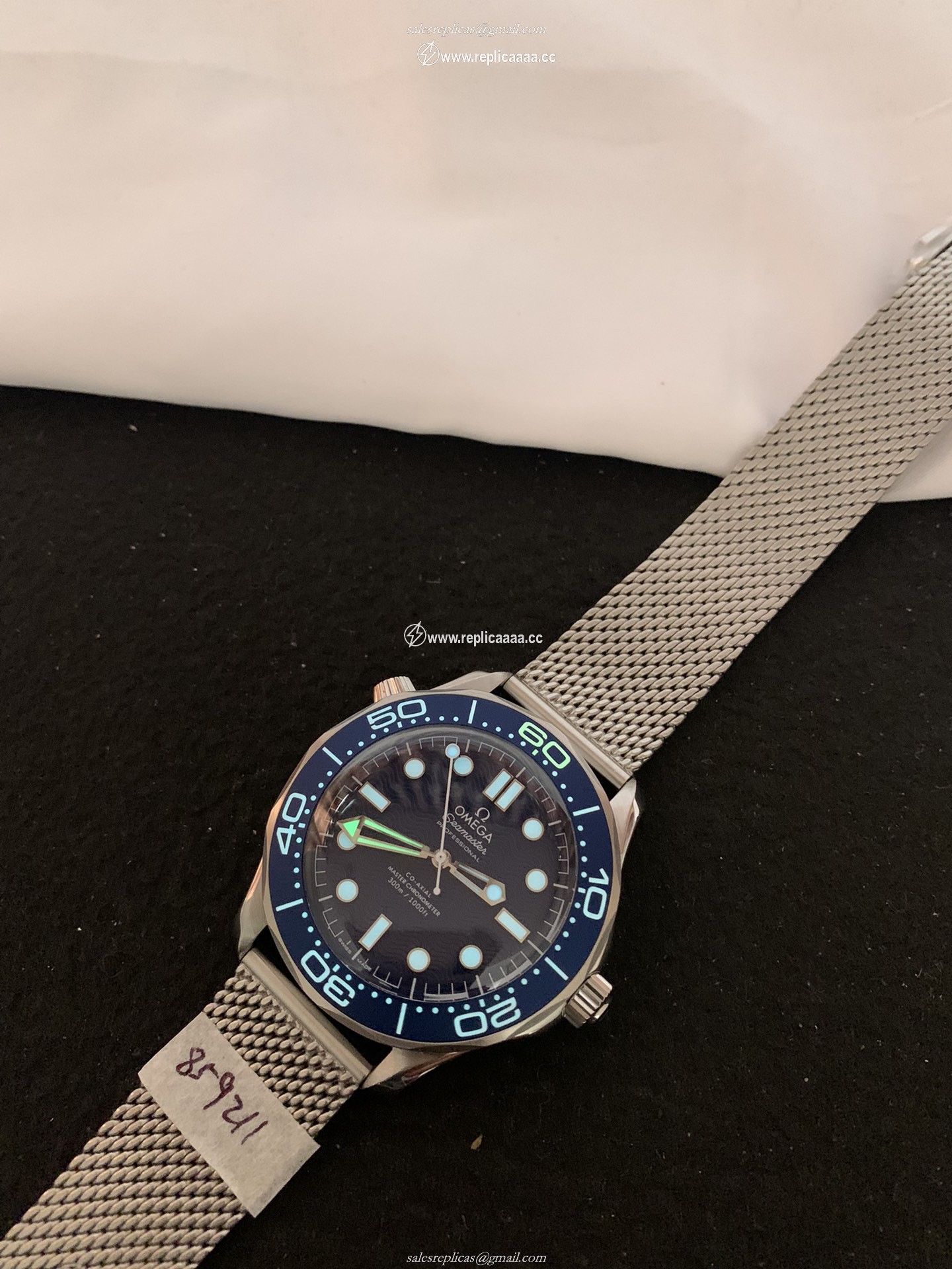 Replica Omega Men Seamaster Diver Green 300m Co-Axial