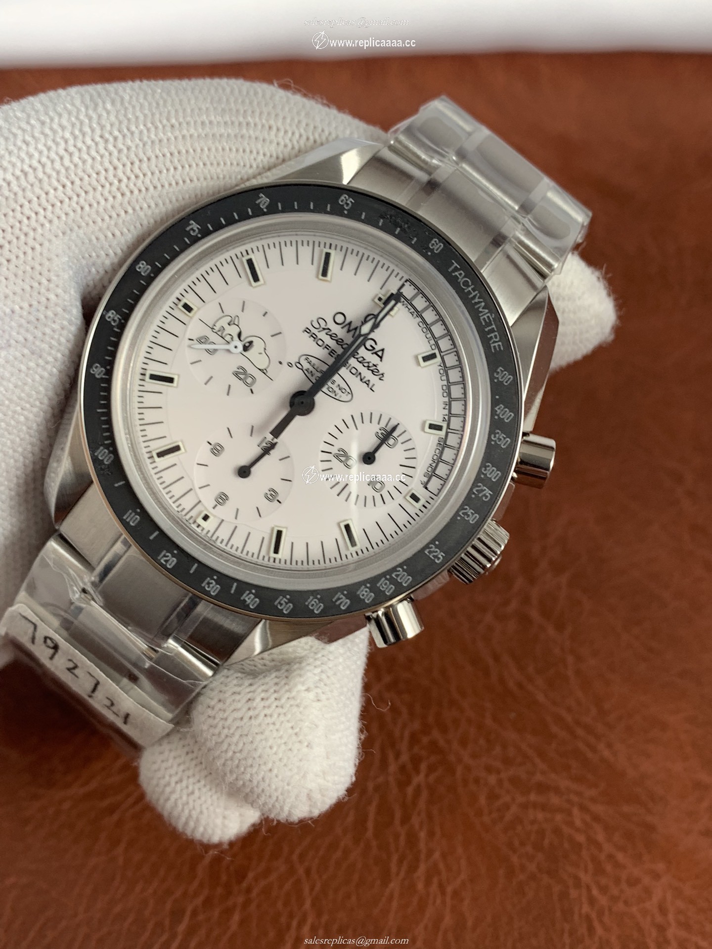 Replica Omega Men Speedmaster Snoopy Award 311.32.42.30.04.003