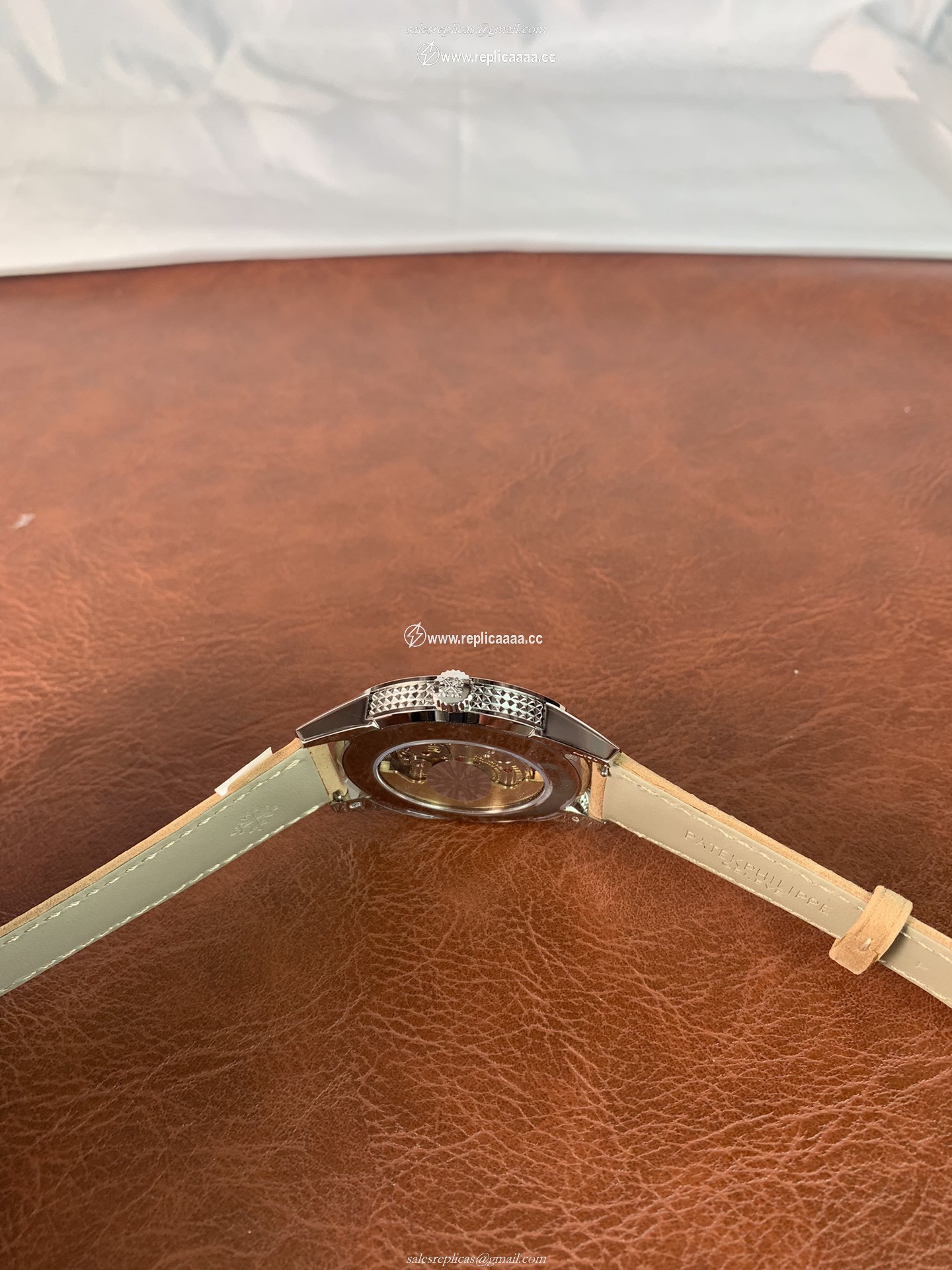 Replica Patek Philippe Men 5226G-001
