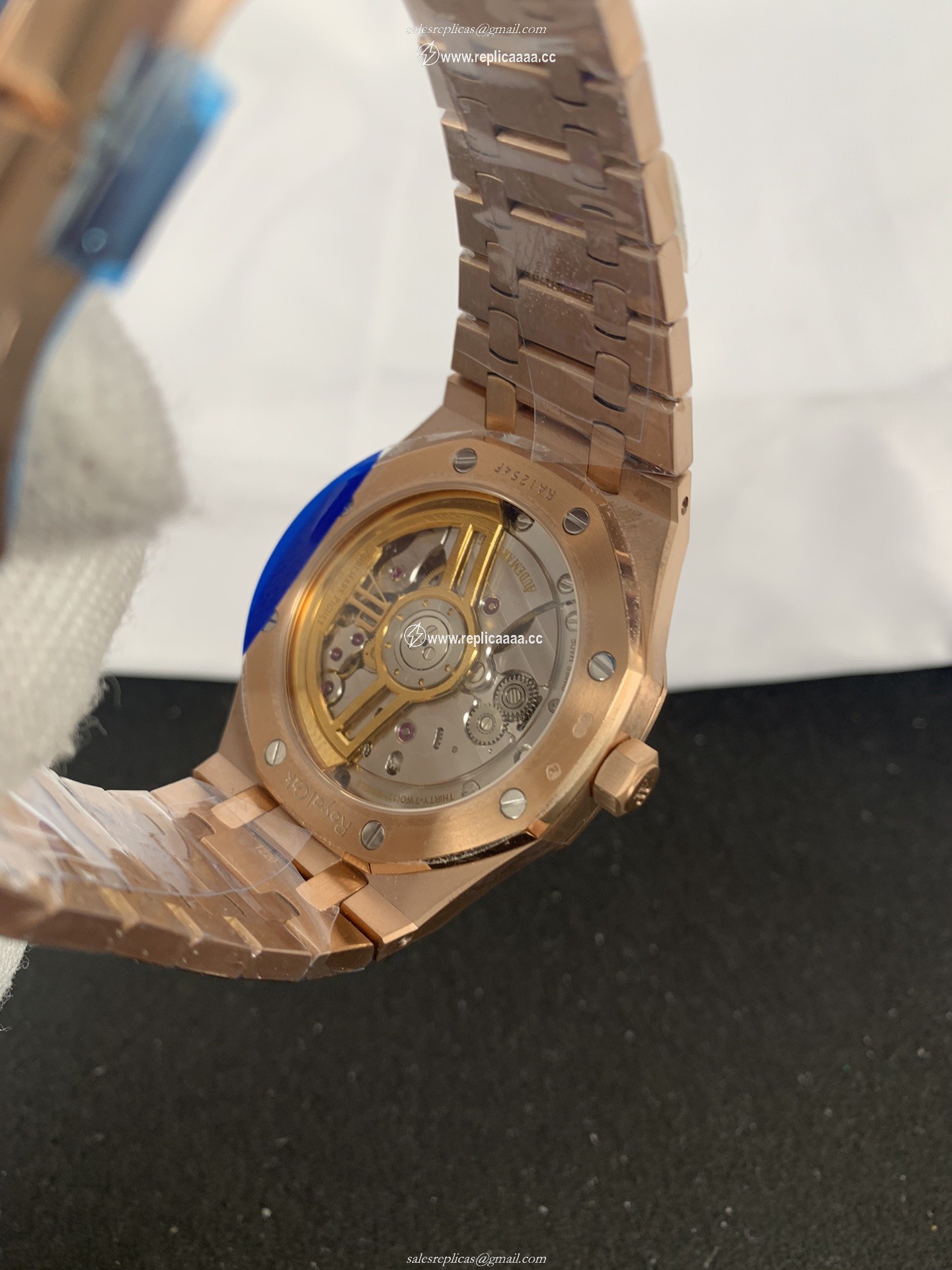 Replica Audemars Piguet Men Royal Oak 15500OR.OO.1220OR.01