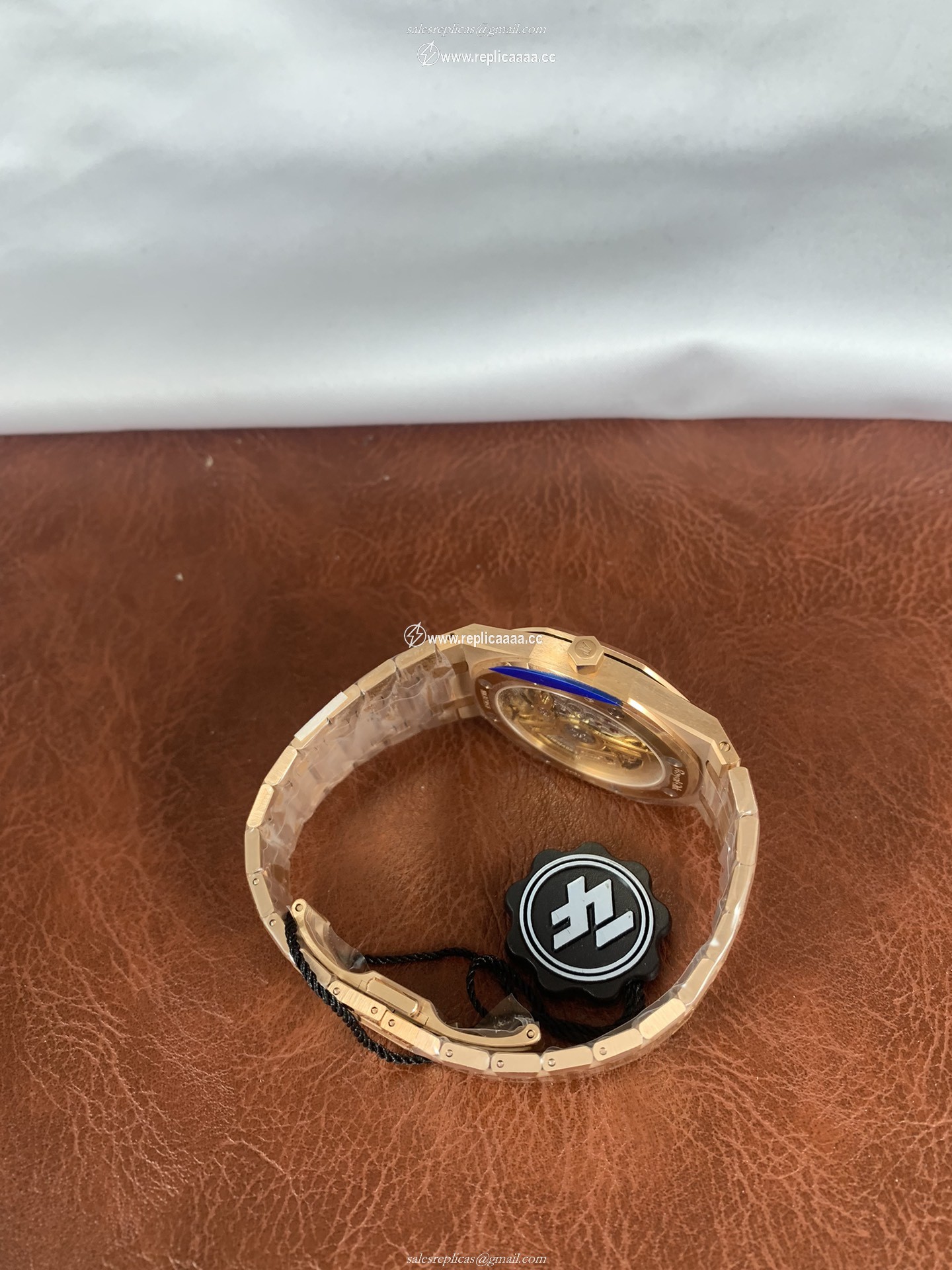 Replica Audemars Piguet Men,Women Royal Oak Jumbo 16202OR.OO.1240OR.01 2 Replica Audemars Piguet Men,Women Royal Oak Jumbo 16202OR.OO.1240OR.01