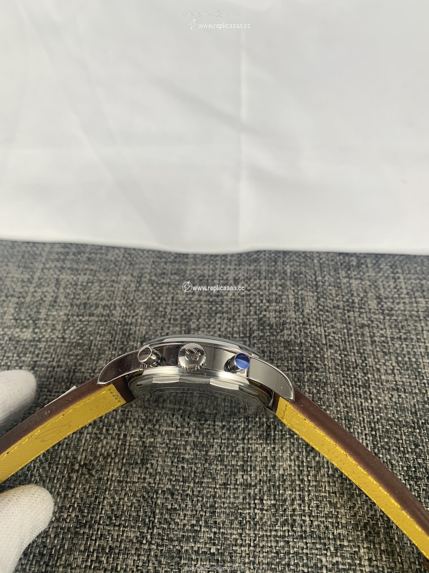 Replica Breitling Men Deus A233112A1A1X1