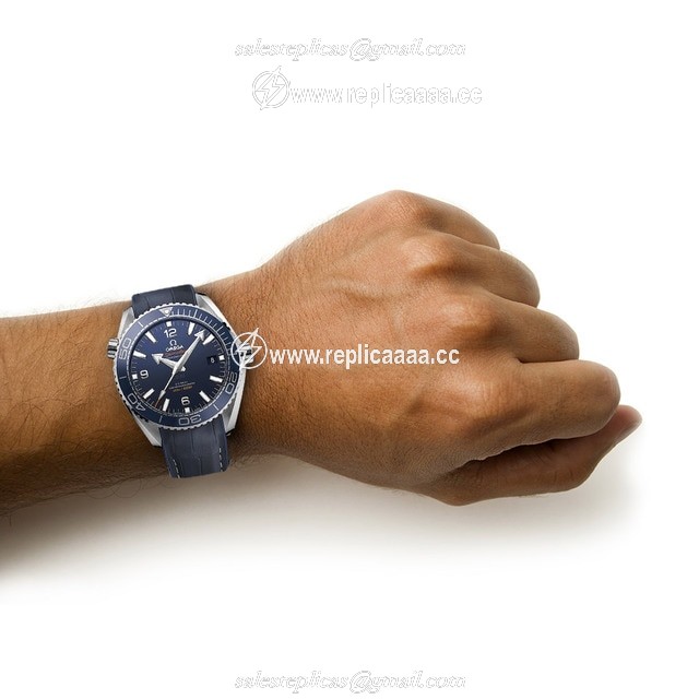 Replica Omega Seamaster Planet Ocean 600M Mens 43.5mm Automatic Co-Axial Blue Divers Mens details O21533442103001 2 Replica Omega Seamaster Planet Ocean 600M Mens 43.5mm Automatic Co-Axial Blue Divers Mens details O21533442103001