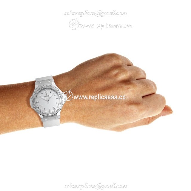 Replica Hublot Big Bang Steel White Diamonds 38mm 361.SE.2010.RW.1104 2 Replica Hublot Big Bang Steel White Diamonds 38mm 361.SE.2010.RW.1104