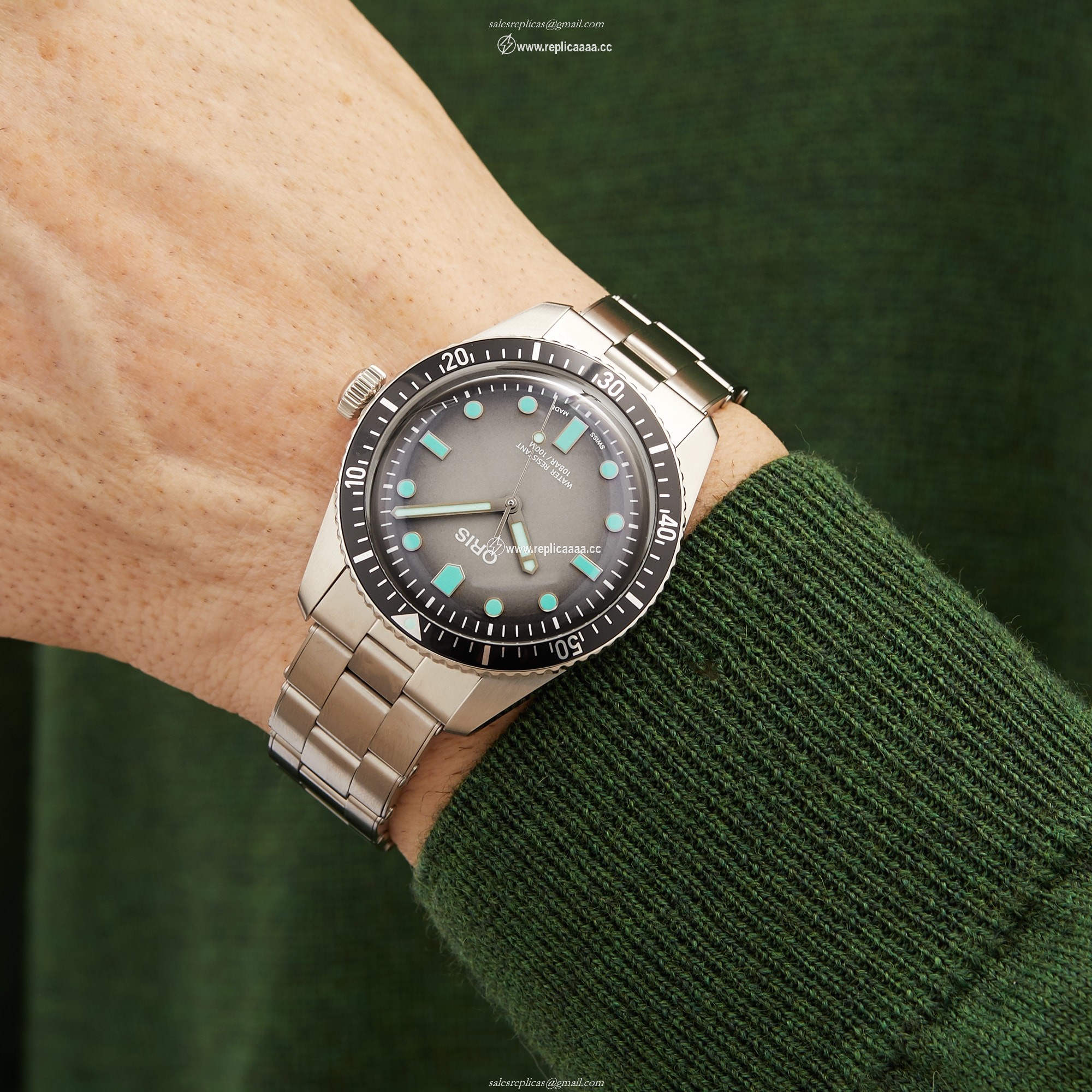 Replica Oris Divers Heritage Sixty-Five Glow 40mm Mens details 01 733 7707 4053-07 8 20 18 2 Replica Oris Divers Heritage Sixty-Five Glow 40mm Mens details 01 733 7707 4053-07 8 20 18