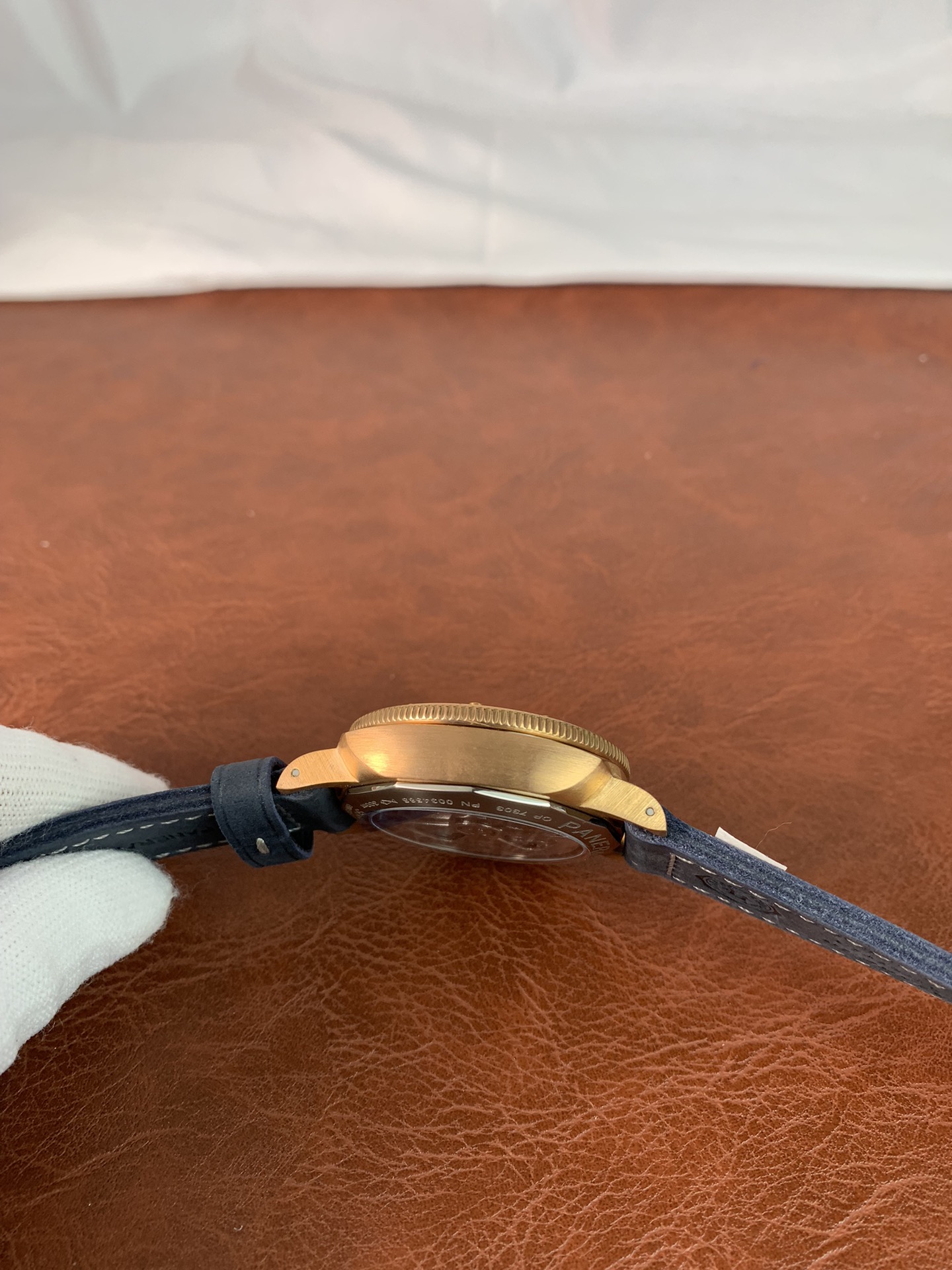 Replica Panerai Men Luminor PAM01305 2 Replica Panerai Men Luminor PAM01305