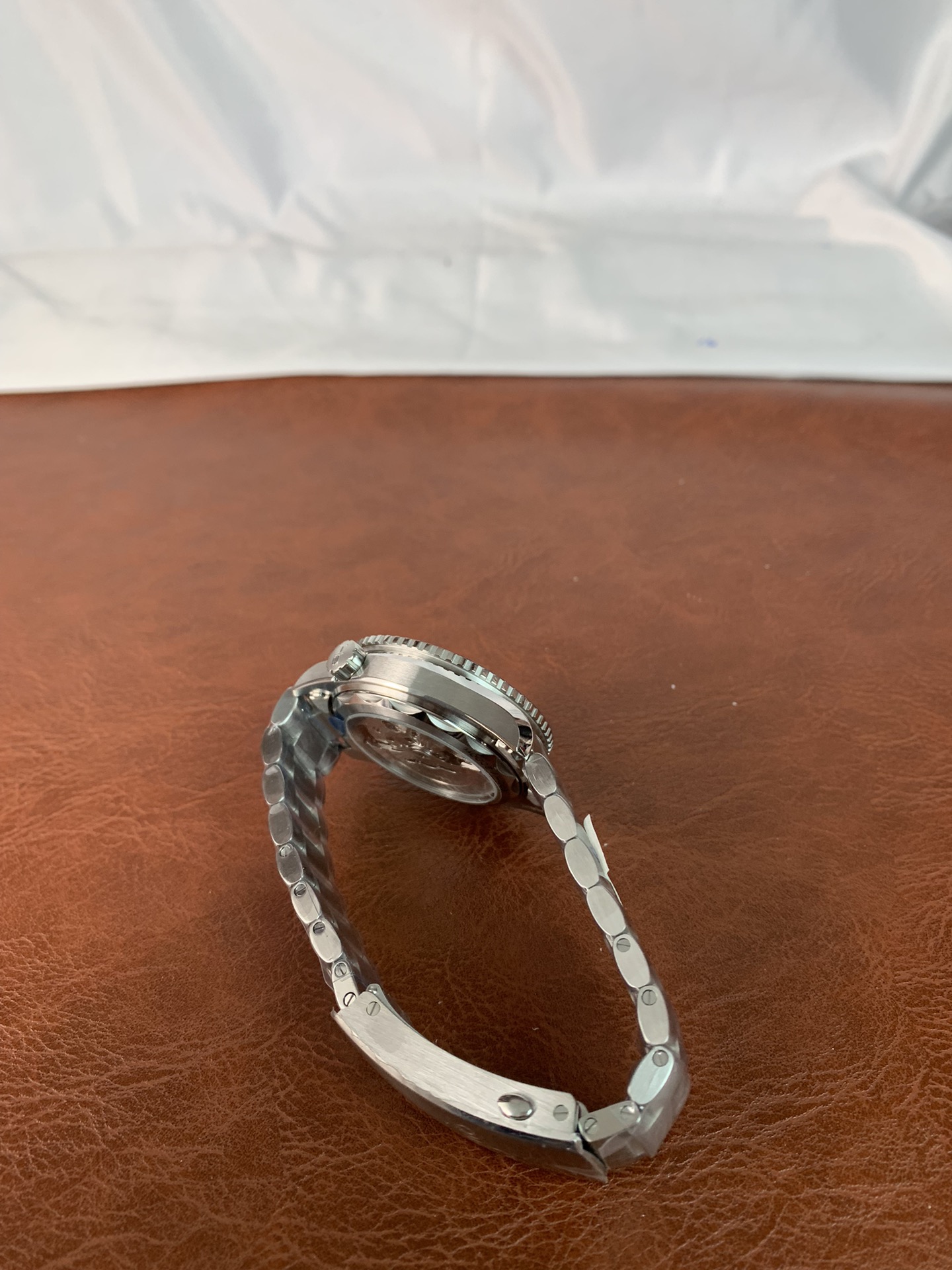 Replica Omega Men Speedmaster 215.30.40.20.03.001