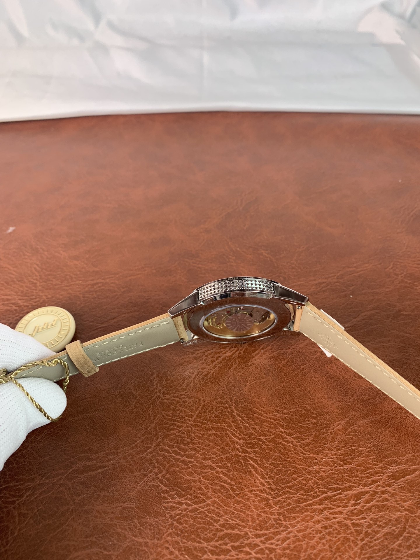 Replica Patek Philippe Men 5226G-001