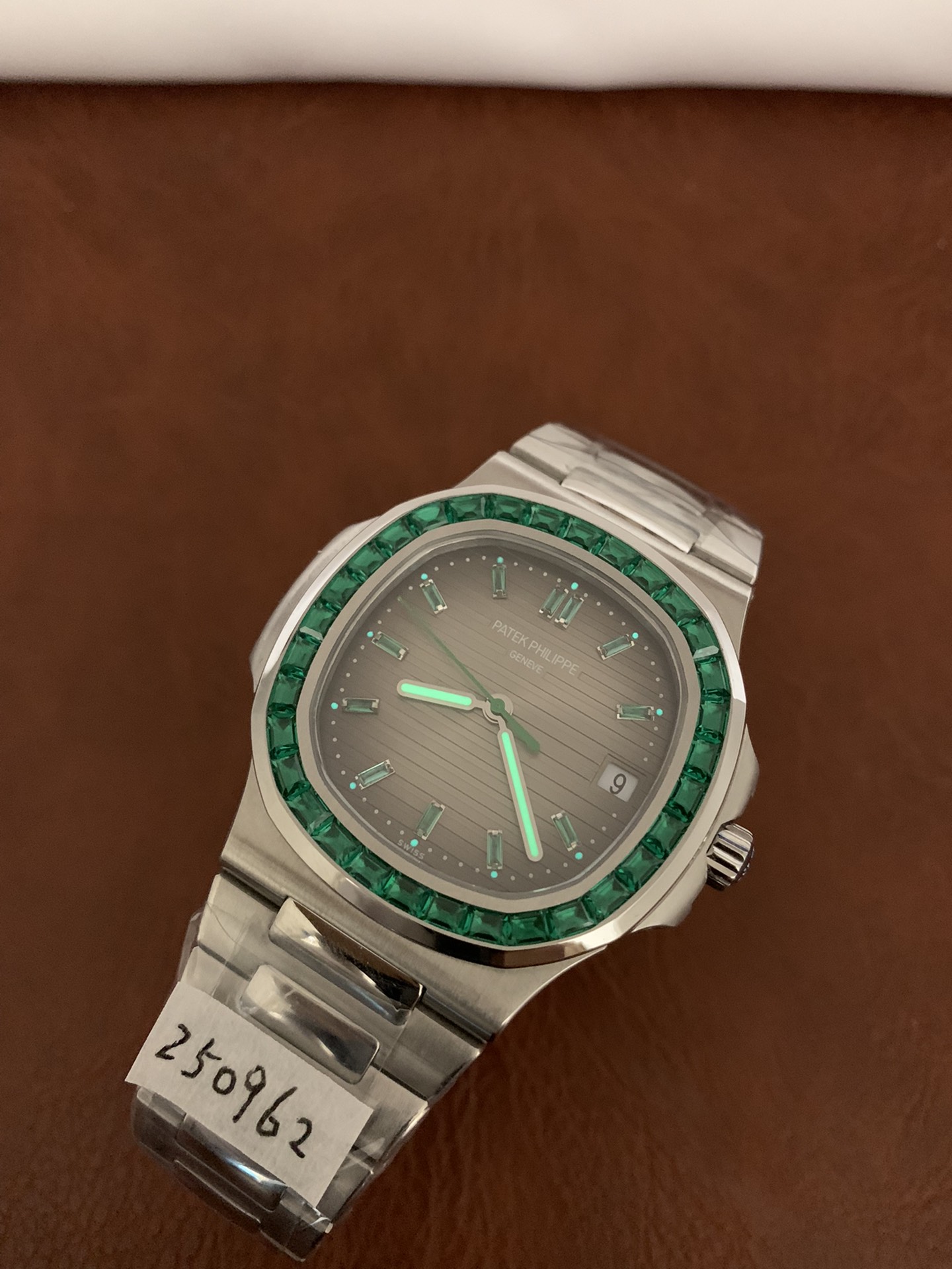 Replica Patek Philippe Men 5711