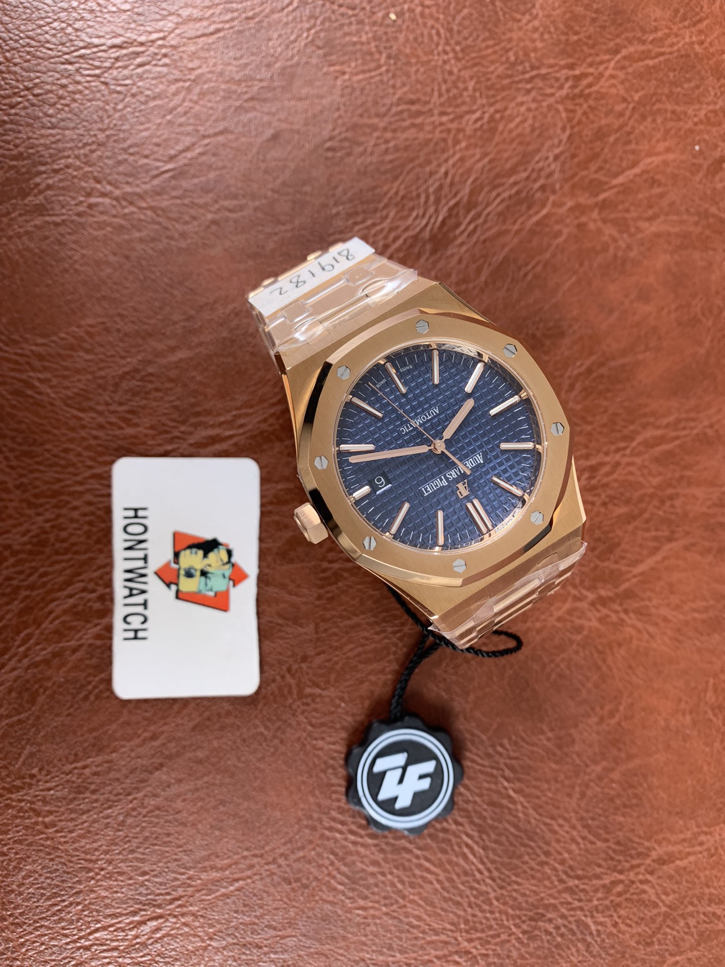 Replica Audemars Piguet Men Royal Oak 15400 2 Replica Audemars Piguet Men Royal Oak 15400
