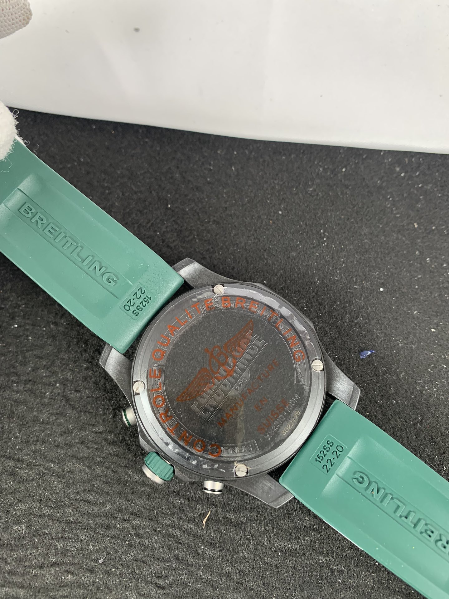 Replica Breitling Men Endurance Pro Dark Green X82310 100M