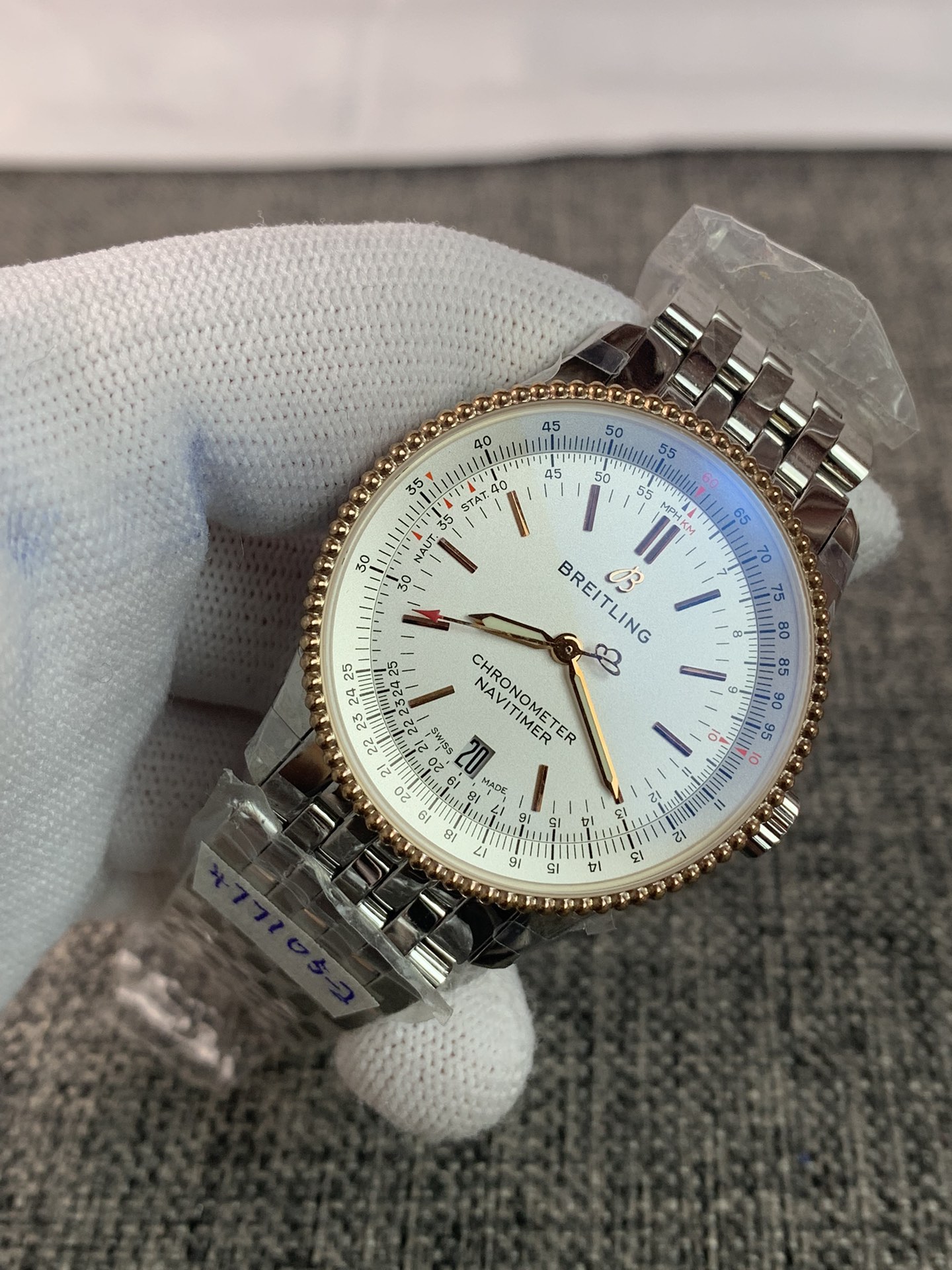 Replica Breitling Men Navitimer U17325211G1P1