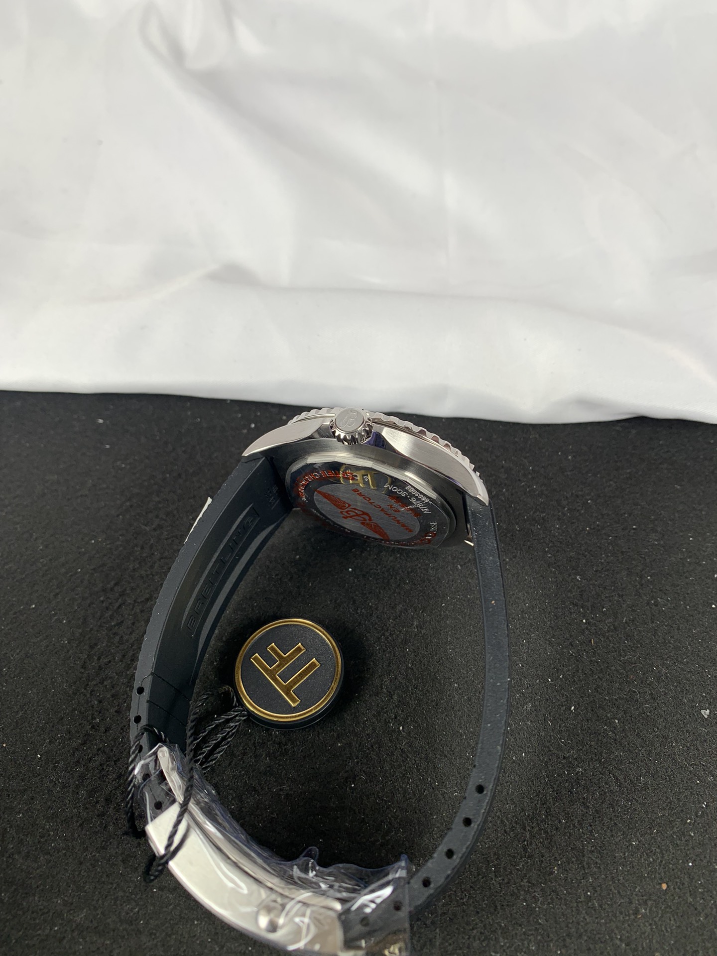 Replica Breitling Men Superocean A17376211B1S1 2 Replica Breitling Men Superocean A17376211B1S1