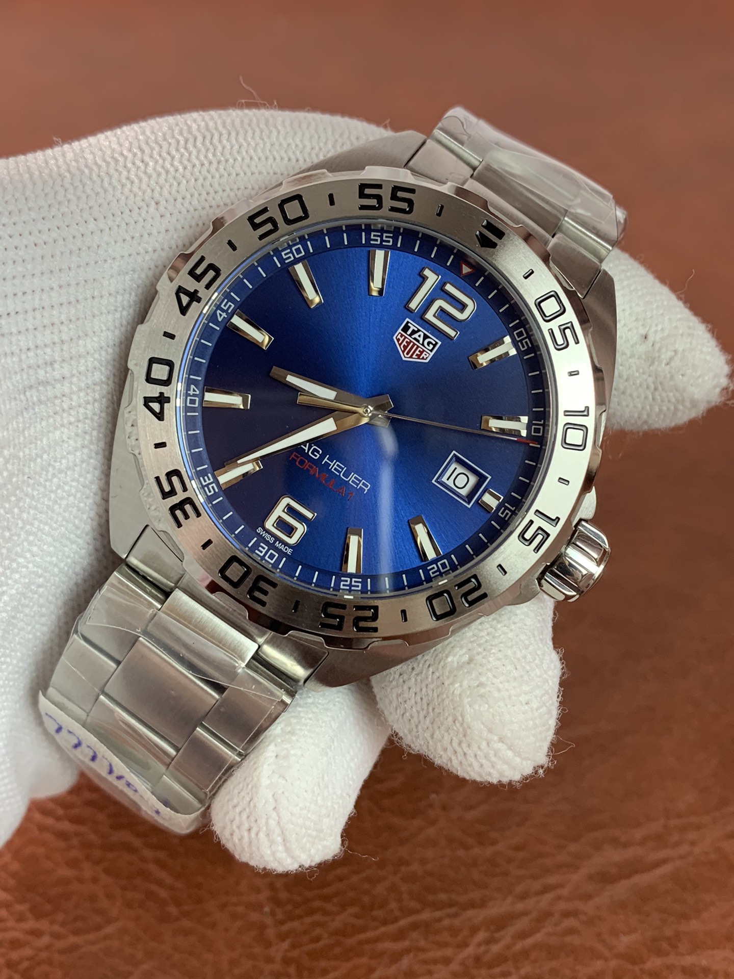 Replica Tag Heuer Men Formula 1 Chronograph Quartz 43mm WAZ1118.BA0875 2 Replica Tag Heuer Men Formula 1 Chronograph Quartz 43mm WAZ1118.BA0875