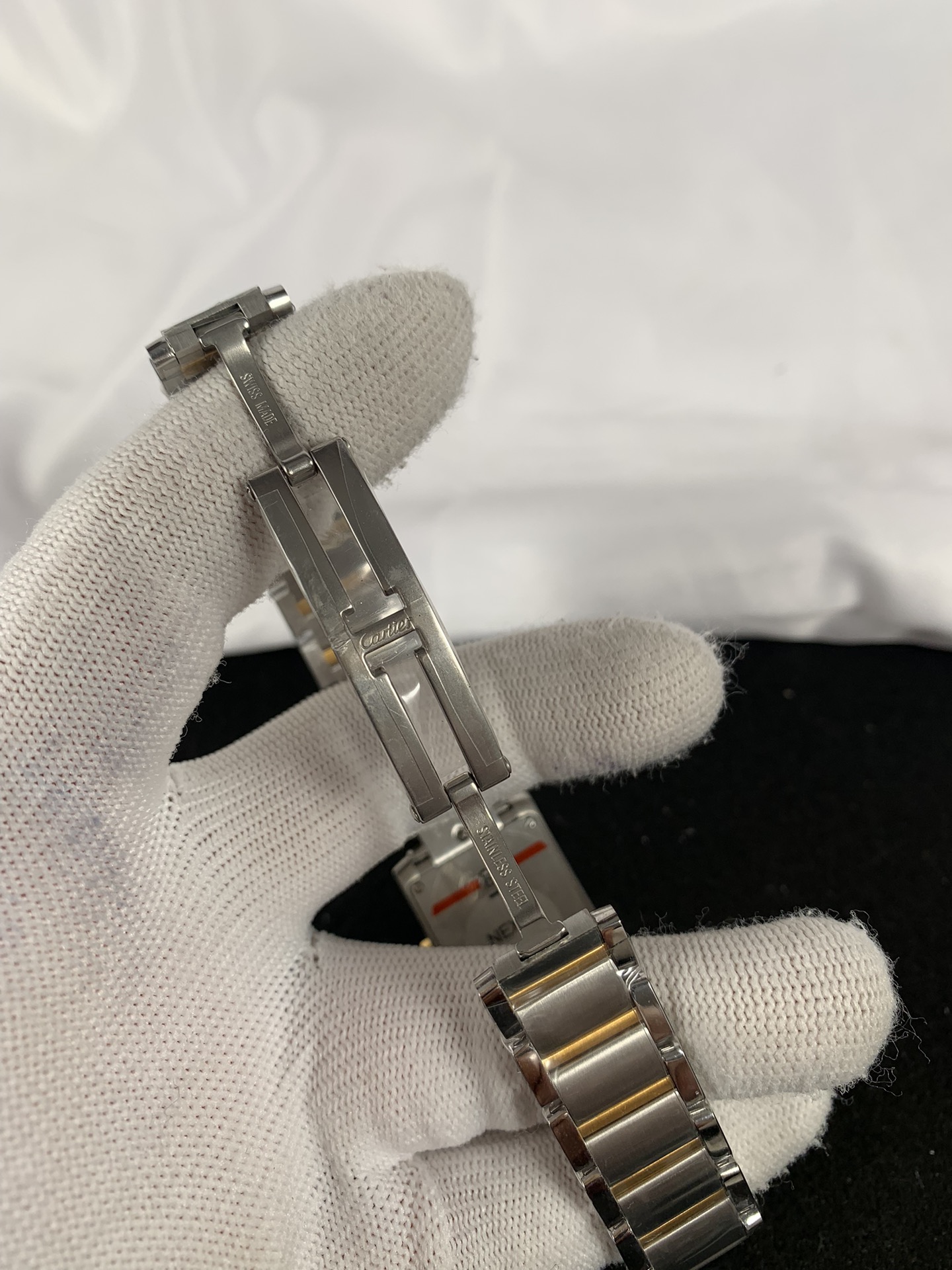 Replica Cartier Women Tank 2 Replica Cartier Women Tank
