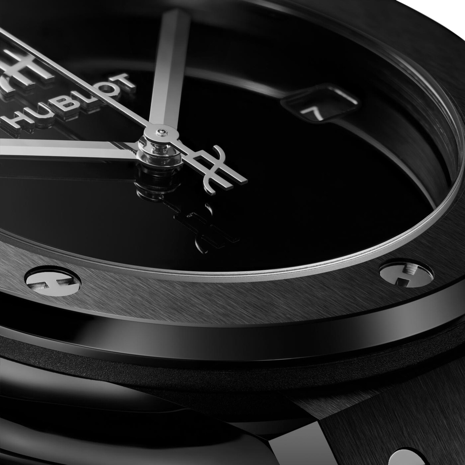 Replica Hublot Classic Fusion Original Black Magic 38mm Mens details 565.CX.1270.RX.MDM 2 Replica Hublot Classic Fusion Original Black Magic 38mm Mens details 565.CX.1270.RX.MDM