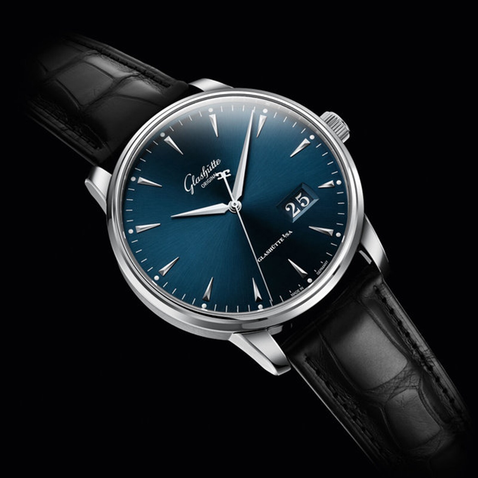 Replica Glashutte Original Senator Excellence Panorama Date Mens details 1-36-03-04-02-30
