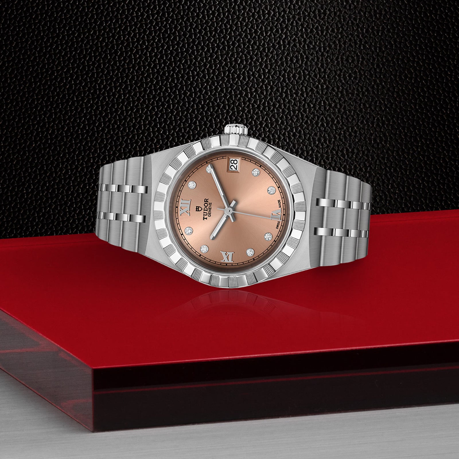Replica Tudor Royal 34mm Steel Case Diamond-Set Salmon Dial M28400-0011 2 Replica Tudor Royal 34mm Steel Case Diamond-Set Salmon Dial M28400-0011