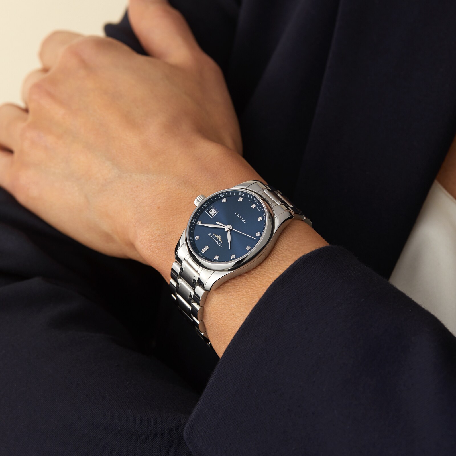 Replica Longines Master Collection 34mm Ladies details Blue L23574976 2 Replica Longines Master Collection 34mm Ladies details Blue L23574976