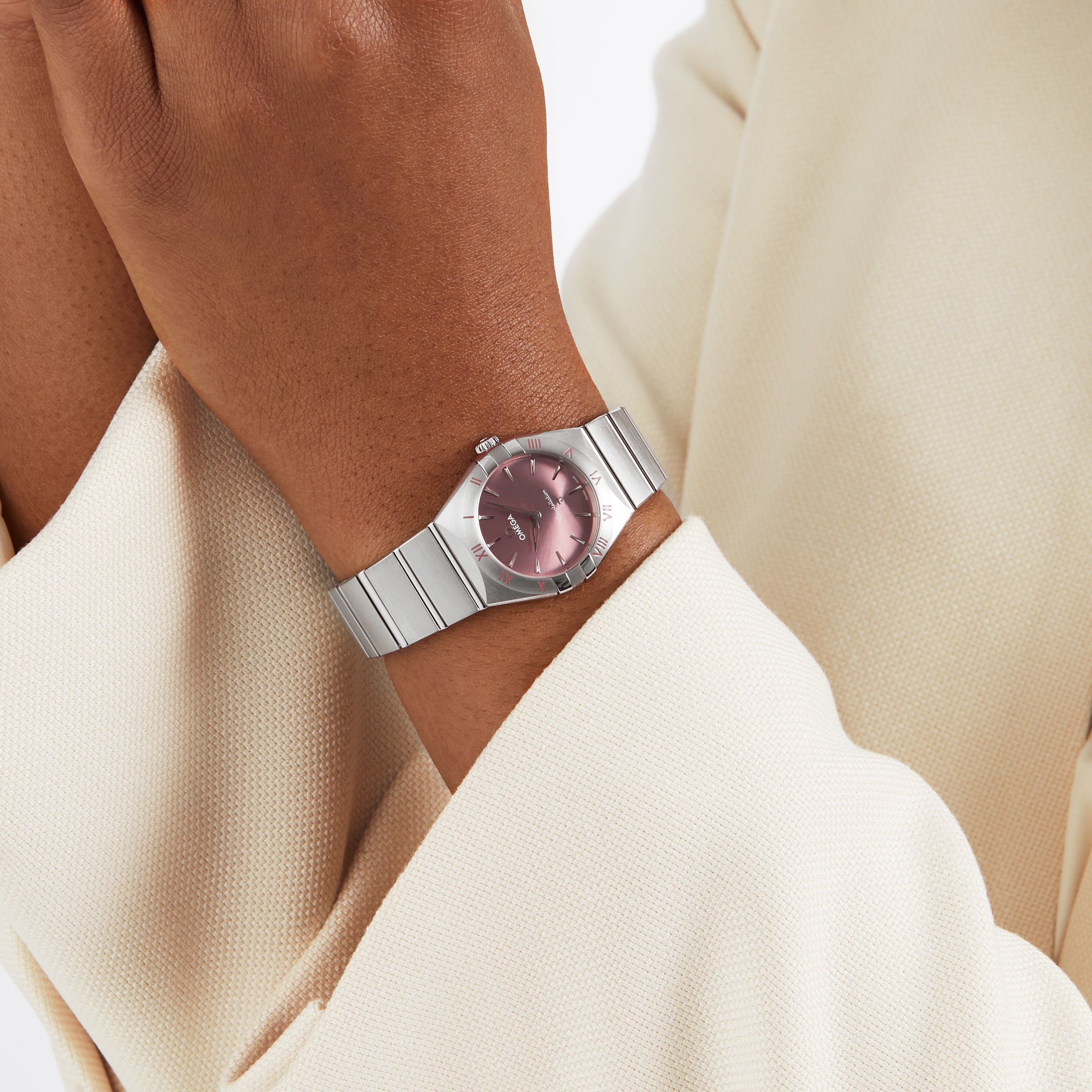 Replica Omega Constellation Quartz Steel 28mm Ladies details Pink O13110286011001 2 Replica Omega Constellation Quartz Steel 28mm Ladies details Pink O13110286011001