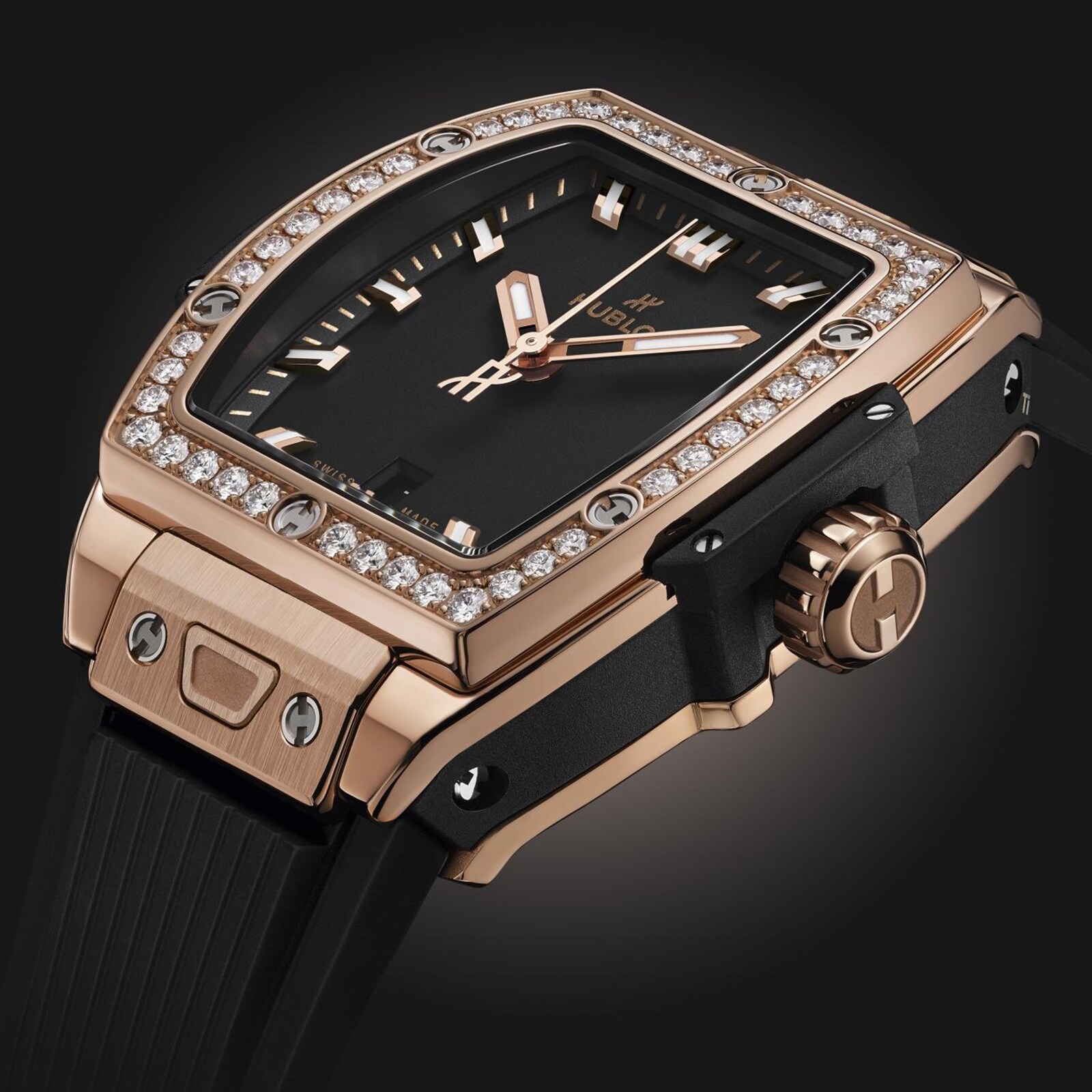 Replica Hublot Spirit Of Big Bang King Gold Diamonds 32mm 682.OX.1180.RX.1204