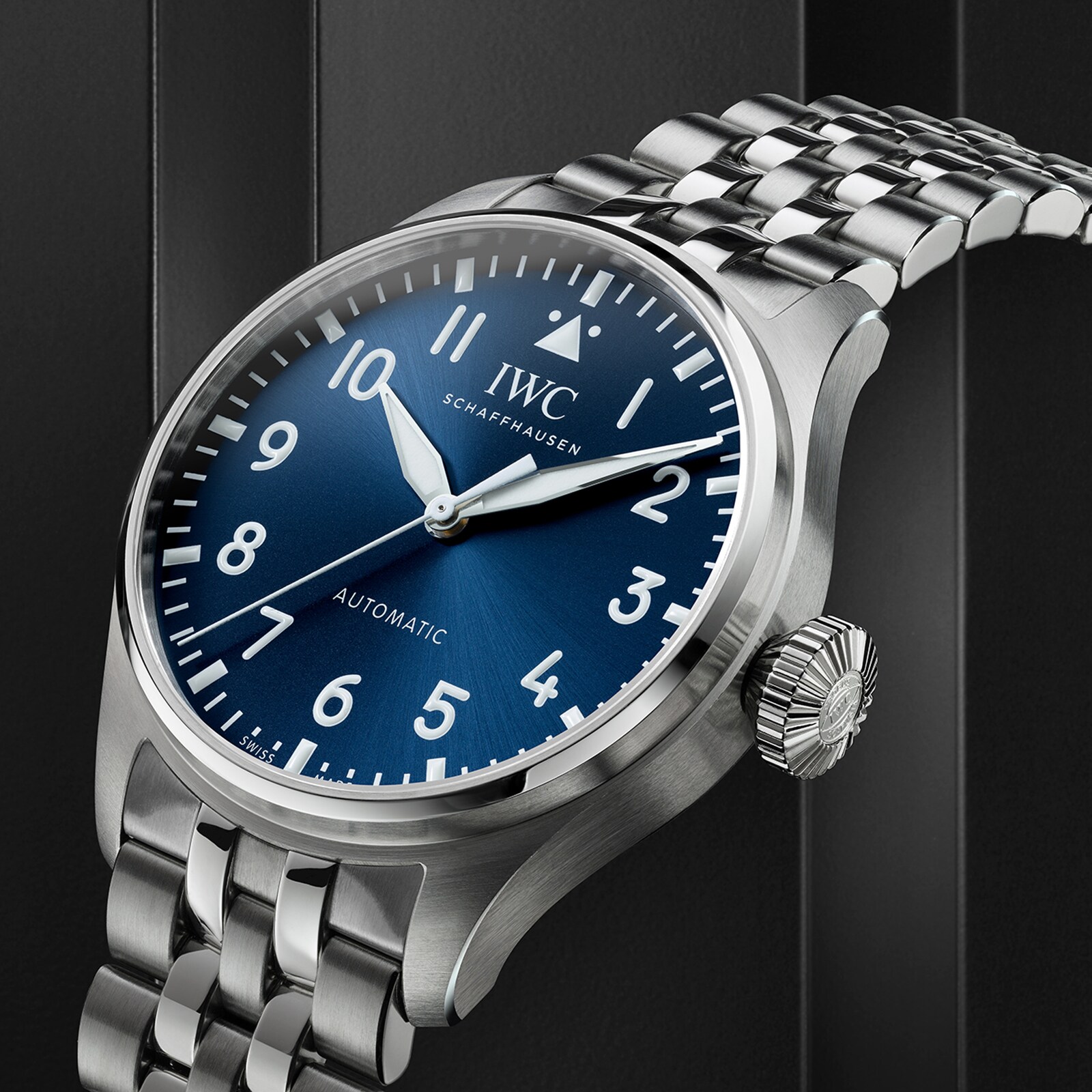 Replica IWC Big Pilot's 43mm Mens details IW329304 2 Replica IWC Big Pilot's 43mm Mens details IW329304