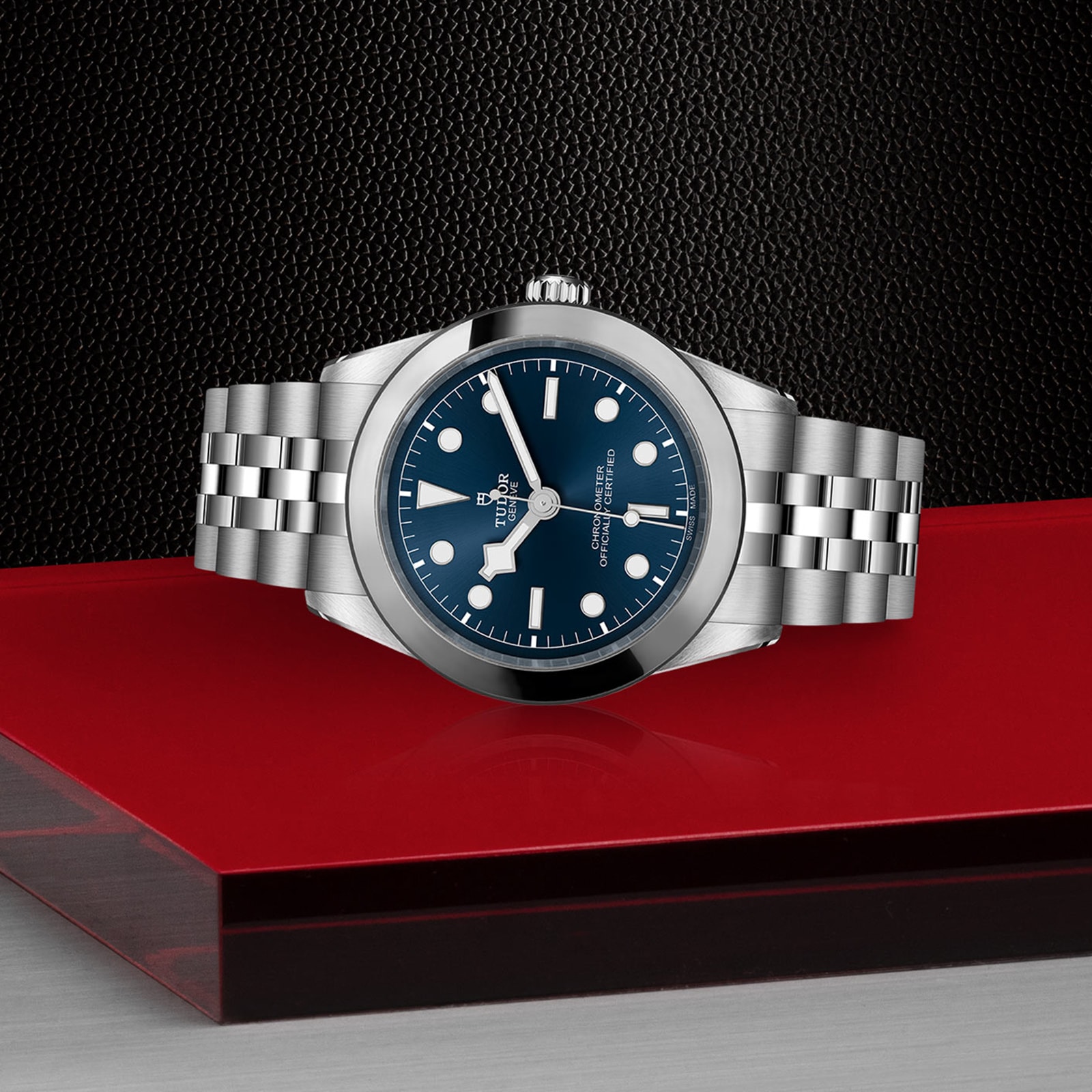 Replica Tudor Black Bay 39 Manufacture Calibre MT5602 (COSC) 39mm Steel Case Steel Bracelet M79660-0002 2 Replica Tudor Black Bay 39 Manufacture Calibre MT5602 (COSC) 39mm Steel Case Steel Bracelet M79660-0002
