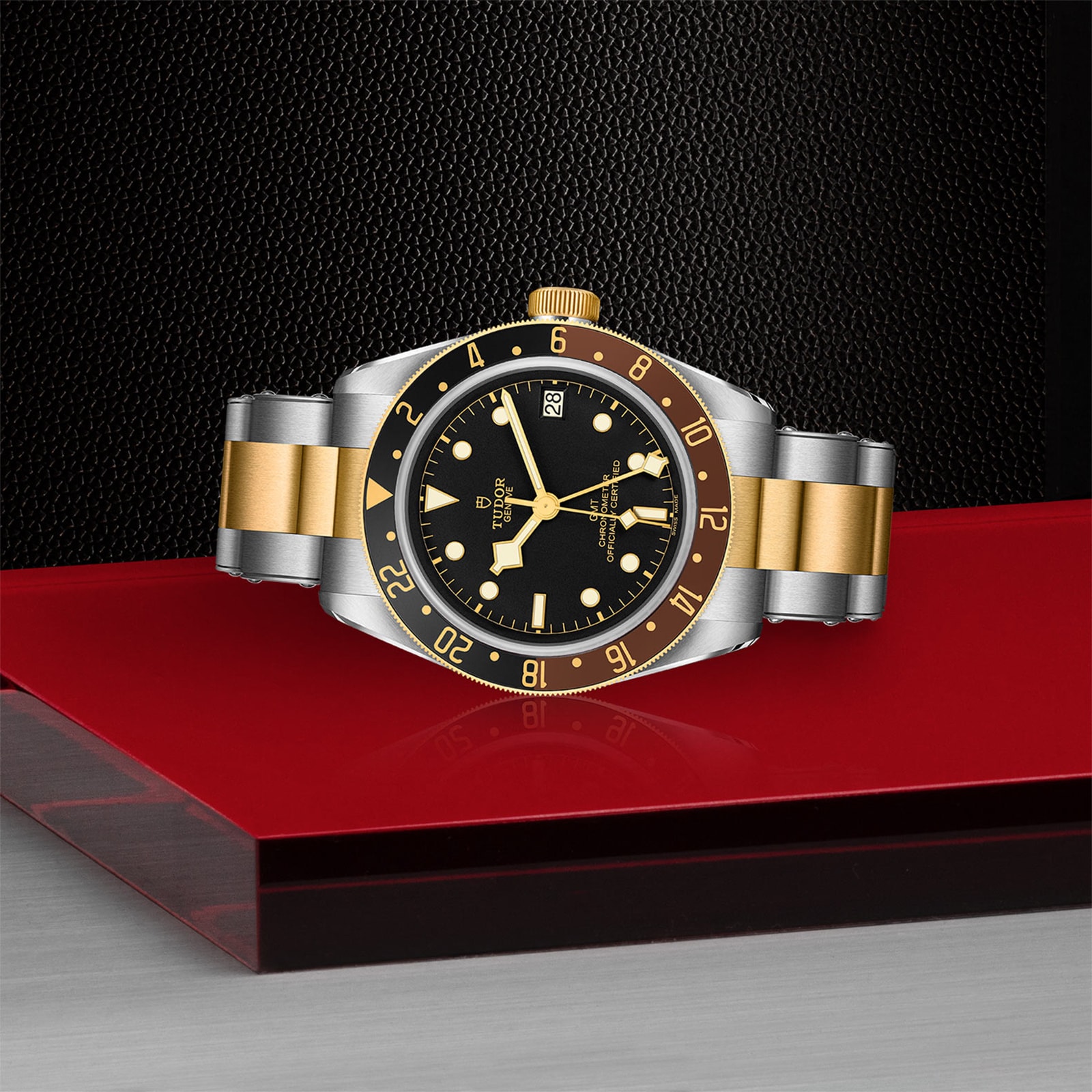 Replica Tudor Black Bay GMT S G 41mm M79833MN-0001