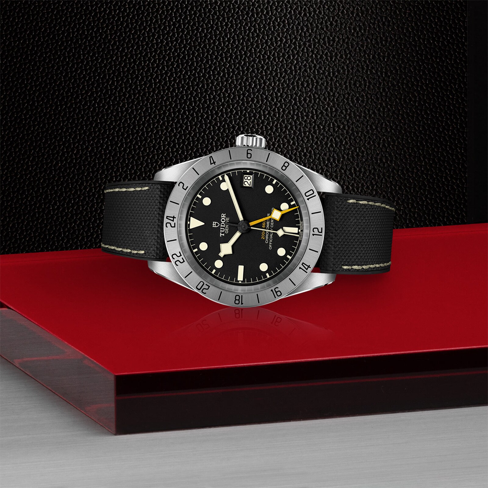 Replica Tudor Black Bay Pro M79470-0003 2 Replica Tudor Black Bay Pro M79470-0003