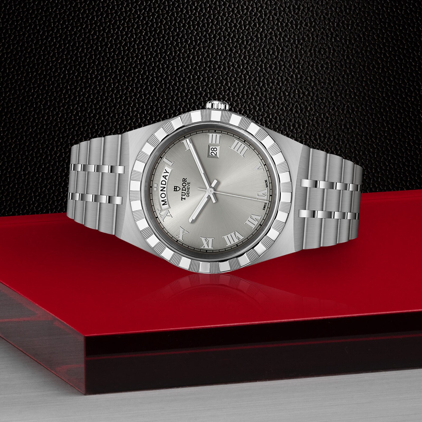 Replica Tudor Royal M28600-0001
