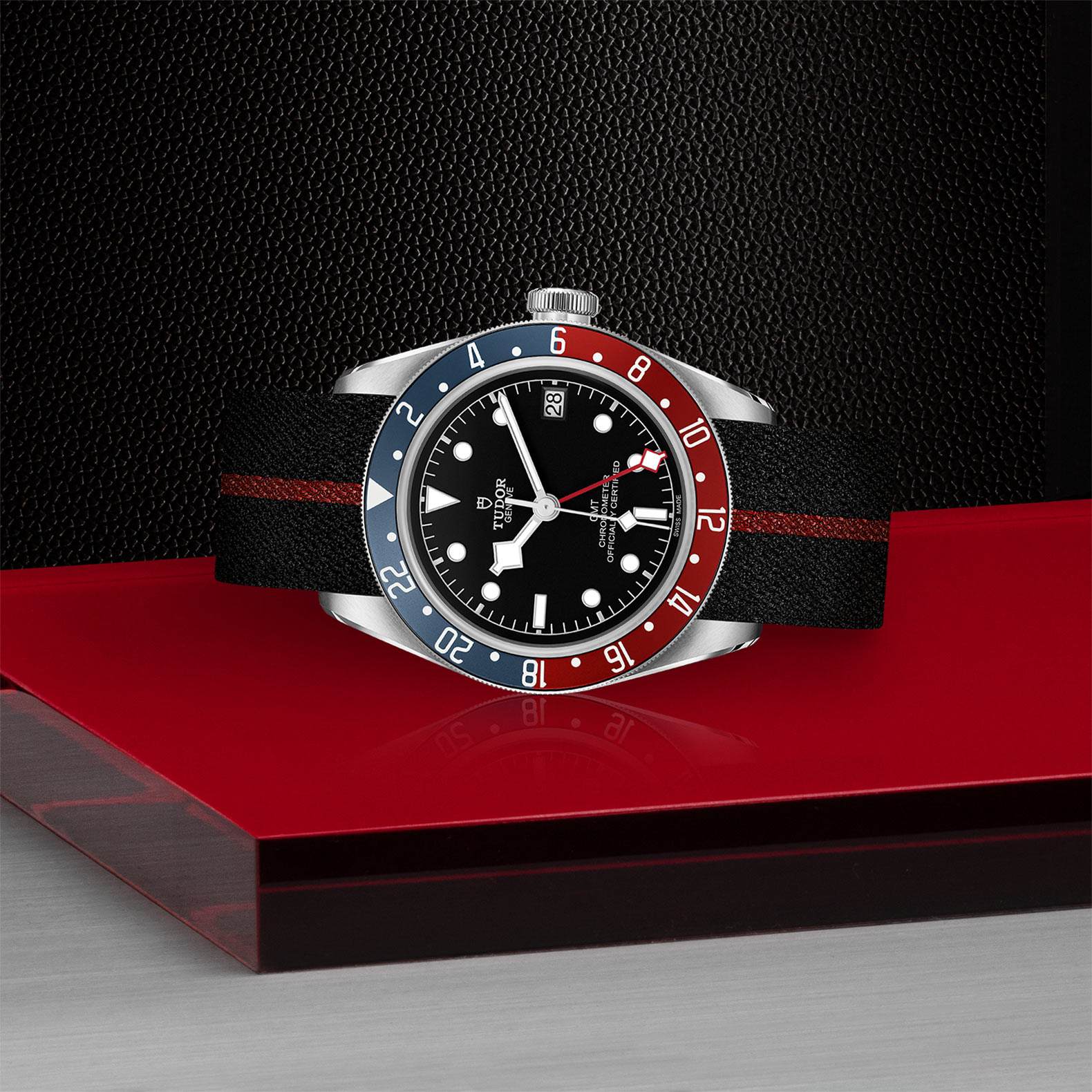 Replica Tudor Black Bay GMT M79830RB-0003 2 Replica Tudor Black Bay GMT M79830RB-0003
