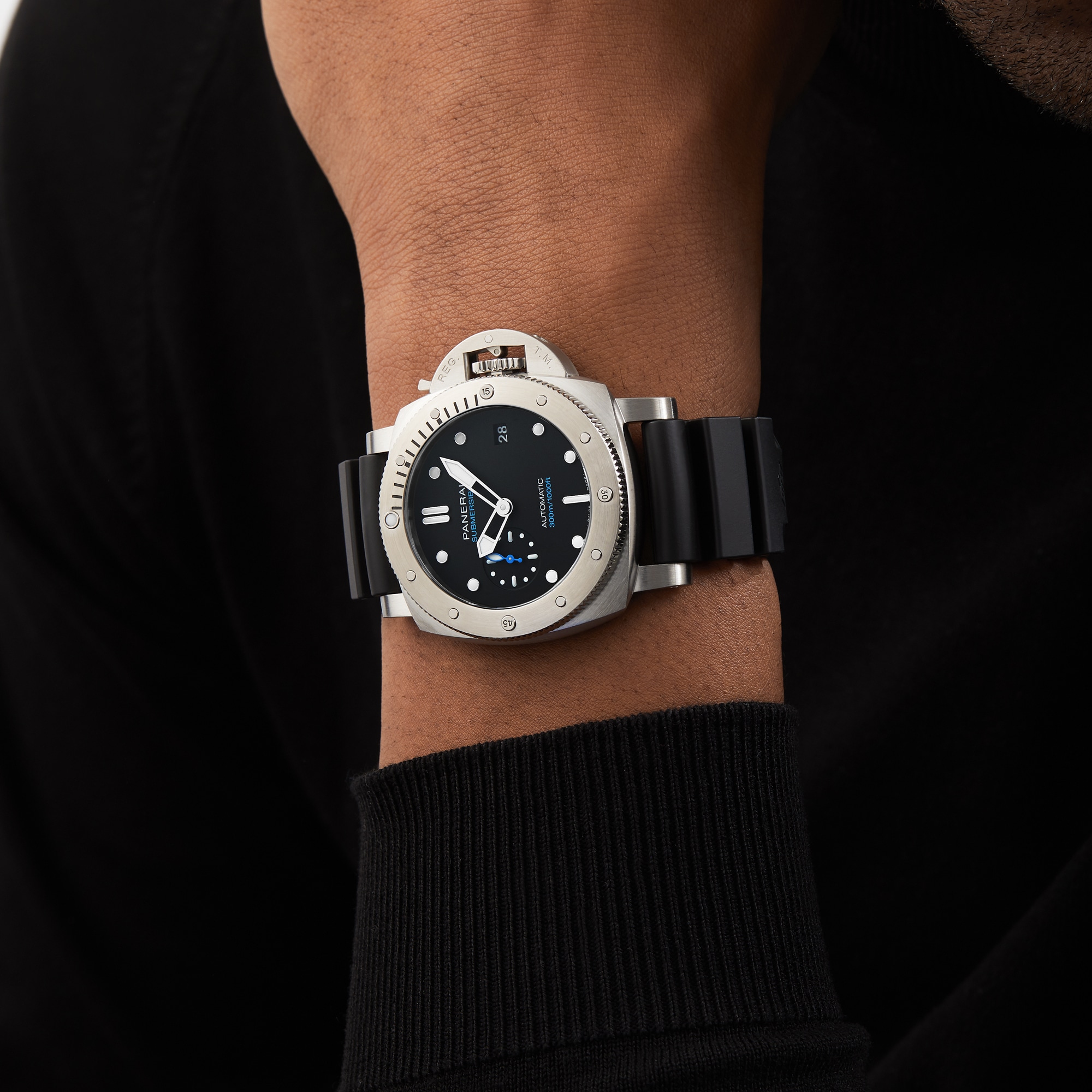 Replica Panerai Submersible 42mm PAM02973 2 Replica Panerai Submersible 42mm PAM02973