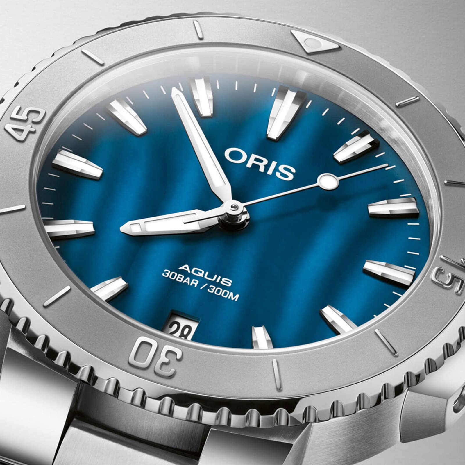 Replica Oris Aquis Date 36.5mm Unisex details Blue 01 733 7770 4155-07 8 18 05P