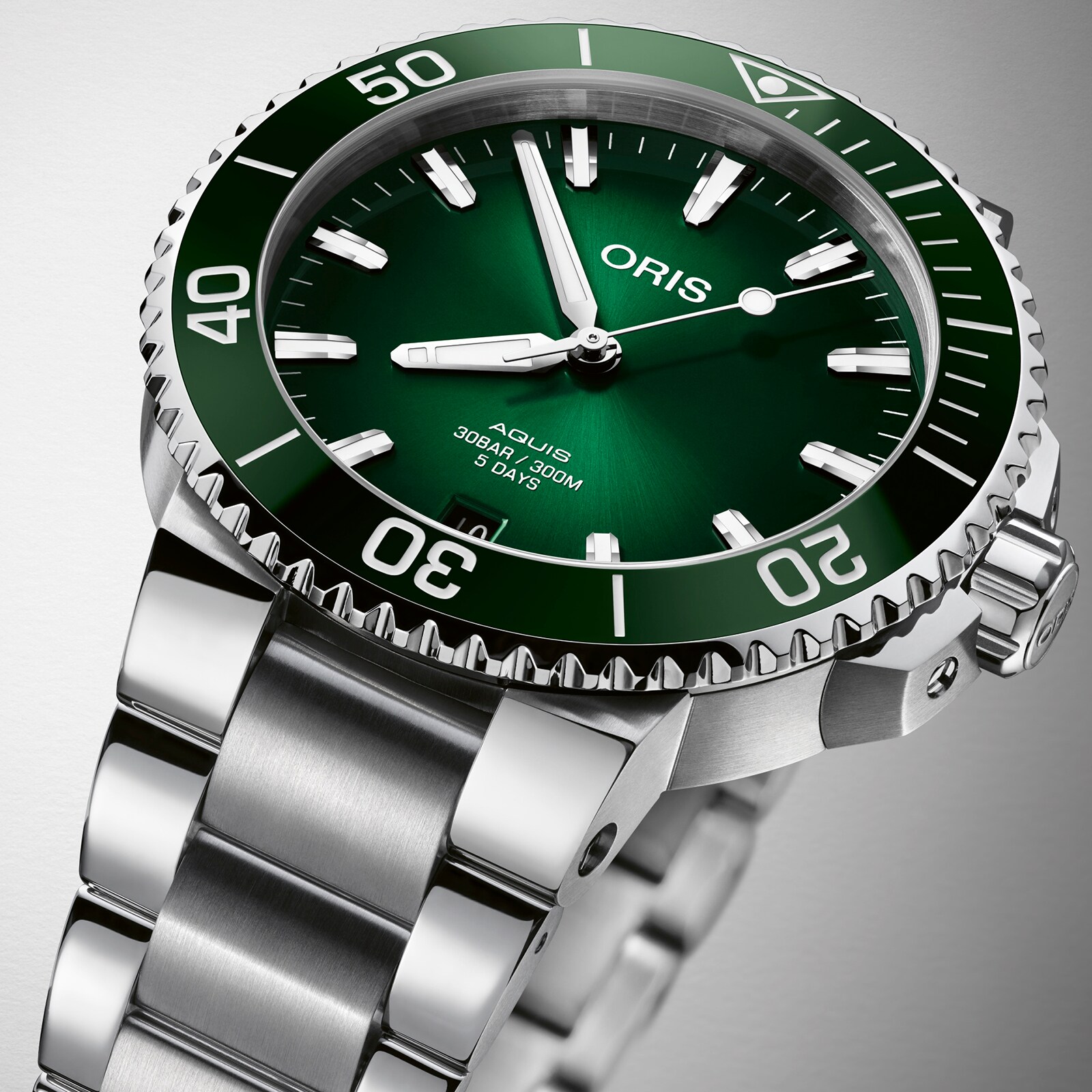 Replica Oris Diver Calibre 400 41.5mm Mens details 01 400 7769 4157-07 8 22 09PEB 2 Replica Oris Diver Calibre 400 41.5mm Mens details 01 400 7769 4157-07 8 22 09PEB