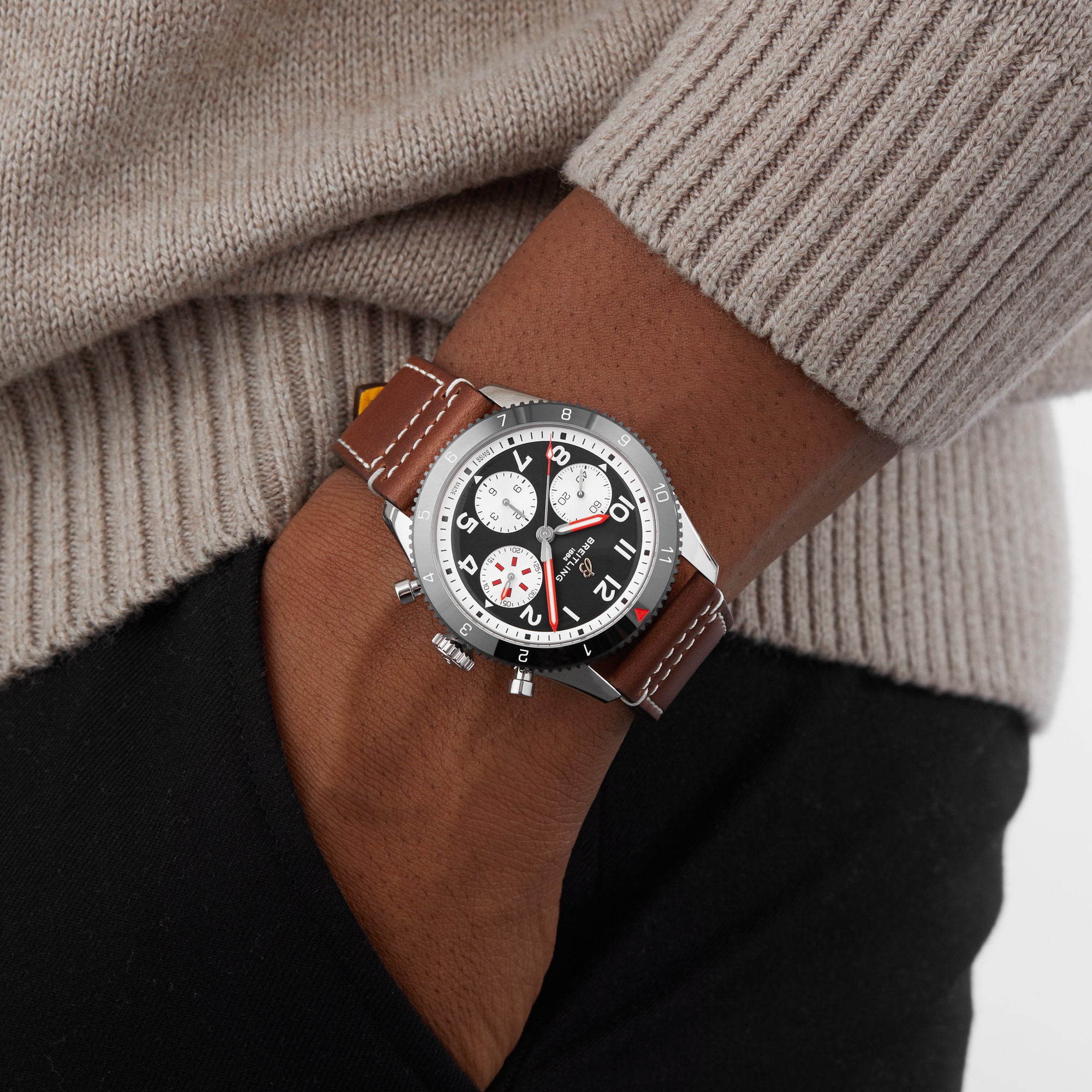 Replica Breitling Classic AVI Chronograph 42 Mosquito Leather Strap details Y233801A1B1X1 2 Replica Breitling Classic AVI Chronograph 42 Mosquito Leather Strap details Y233801A1B1X1