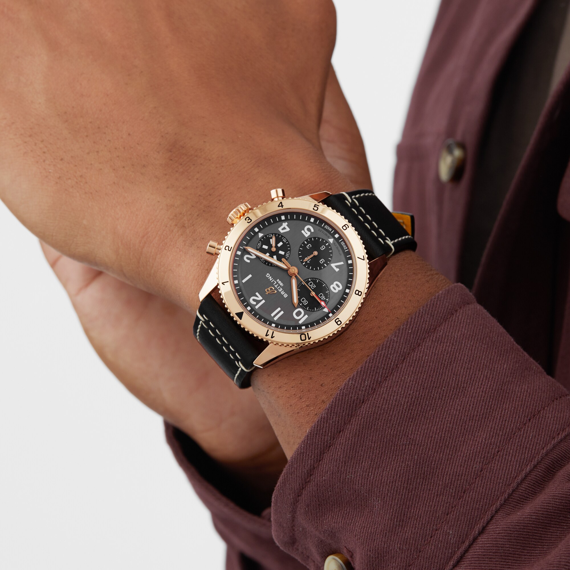 Replica Breitling Classic AVI Chronograph 42 P-51 Mustang 18K Red Gold Leather Strap details R233801A1B1X1 2 Replica Breitling Classic AVI Chronograph 42 P-51 Mustang 18K Red Gold Leather Strap details R233801A1B1X1