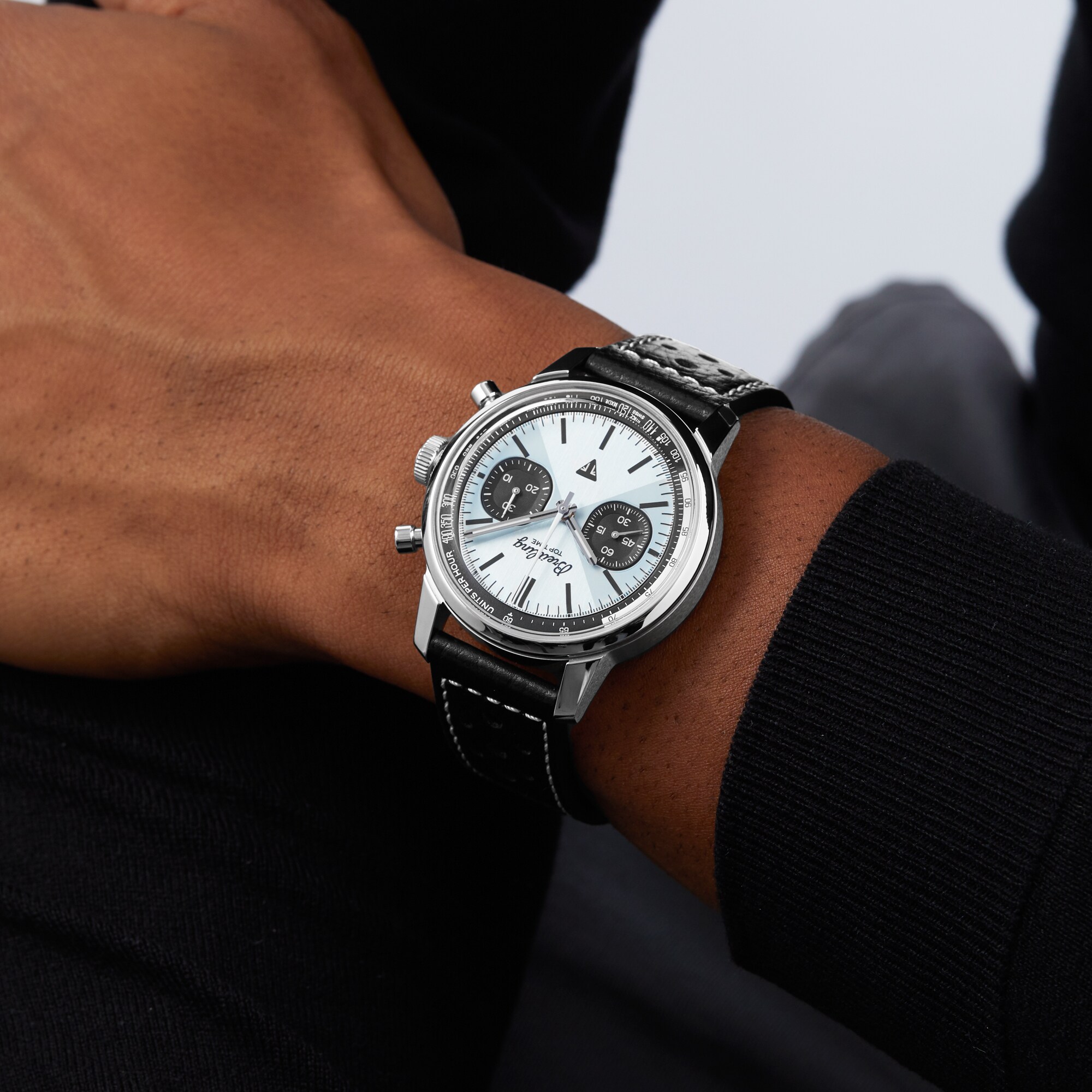 Replica Breitling Top Time B01 Triumph 41mm Mens details Leather AB01764A1C1X1 2 Replica Breitling Top Time B01 Triumph 41mm Mens details Leather AB01764A1C1X1