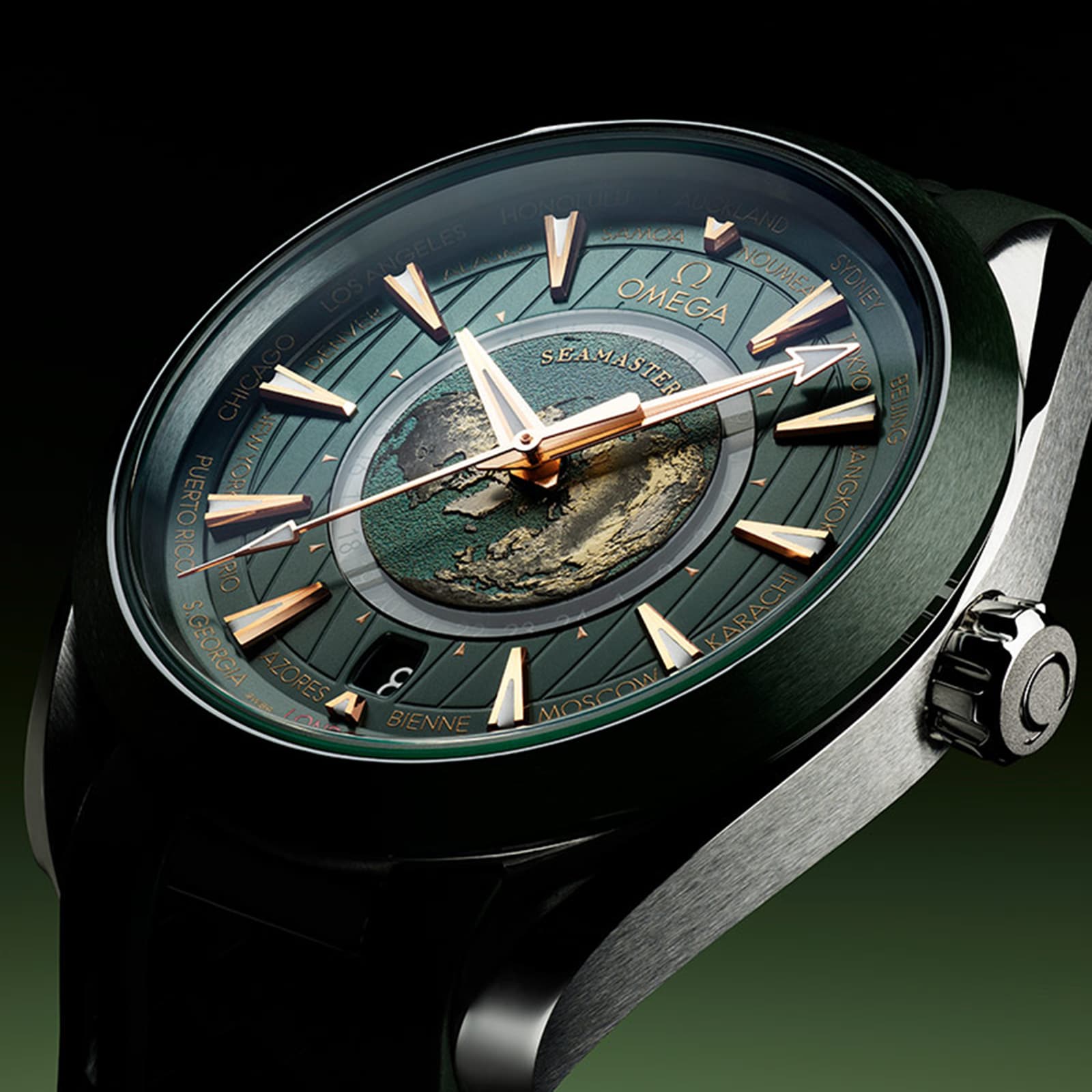 Replica Omega Seamaster Aqua Terra 150m Co Axial Master Chronometer GMT Worldtimer 43mm Mens details Green Rubber O22032432210001 2 Replica Omega Seamaster Aqua Terra 150m Co Axial Master Chronometer GMT Worldtimer 43mm Mens details Green Rubber O22032432210001