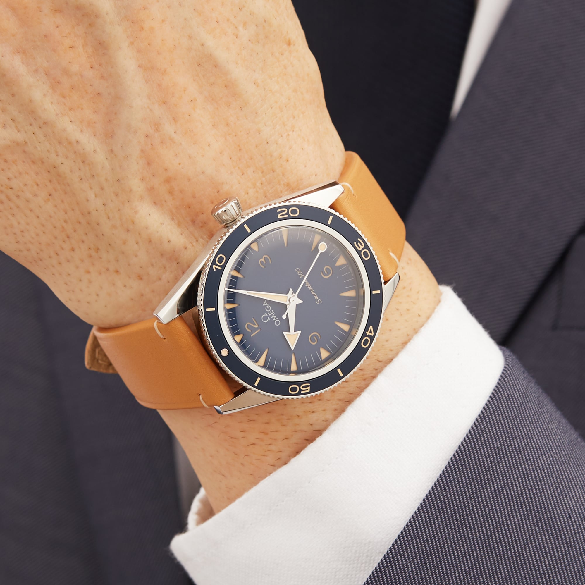 Replica Omega Seamaster 300 Co-Axial Master Chronometer 41mm Mens details O23432412103001 2 Replica Omega Seamaster 300 Co-Axial Master Chronometer 41mm Mens details O23432412103001