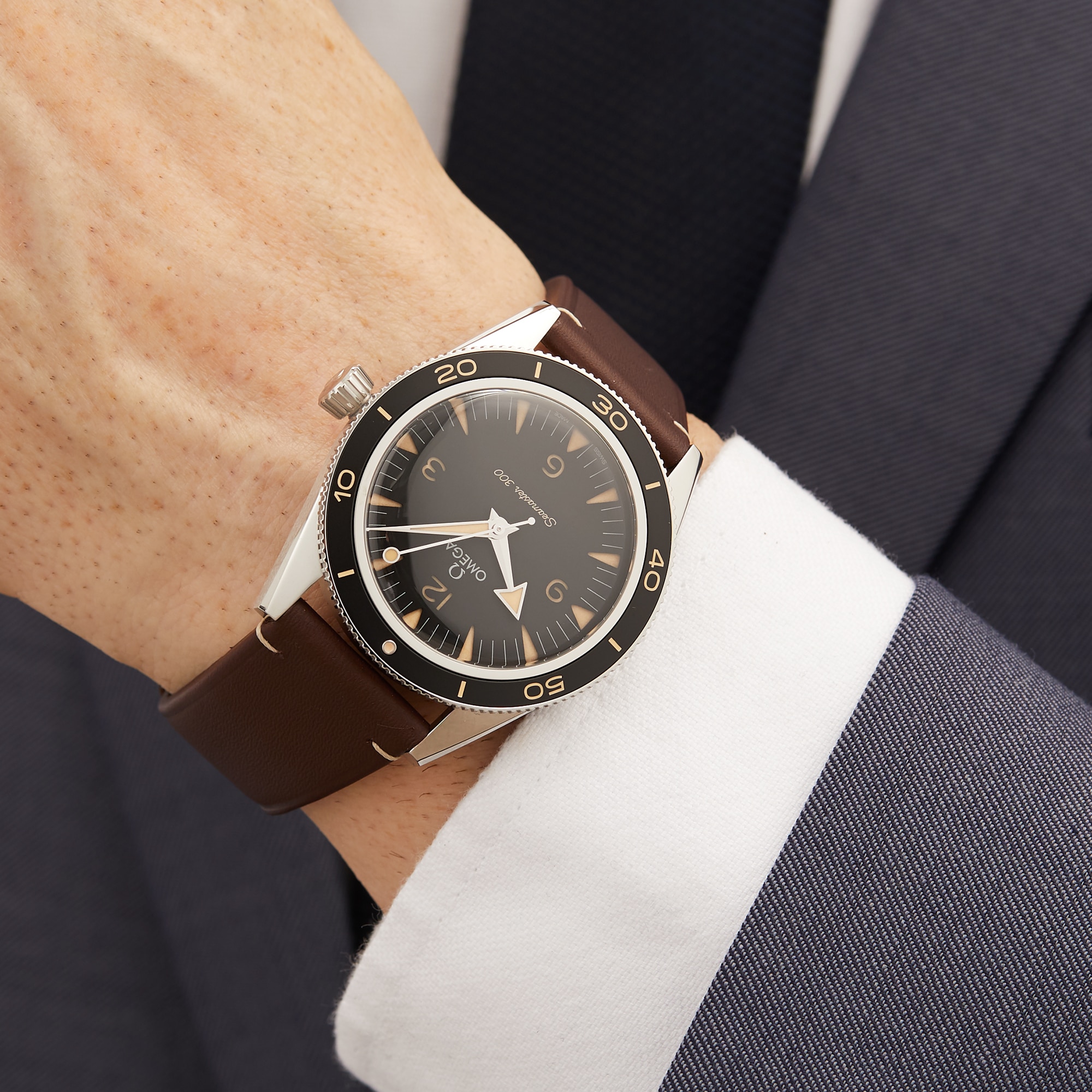 Replica Omega Seamaster 300 Co-Axial Master Chronometer 41mm Mens details O23432412101001 2 Replica Omega Seamaster 300 Co-Axial Master Chronometer 41mm Mens details O23432412101001