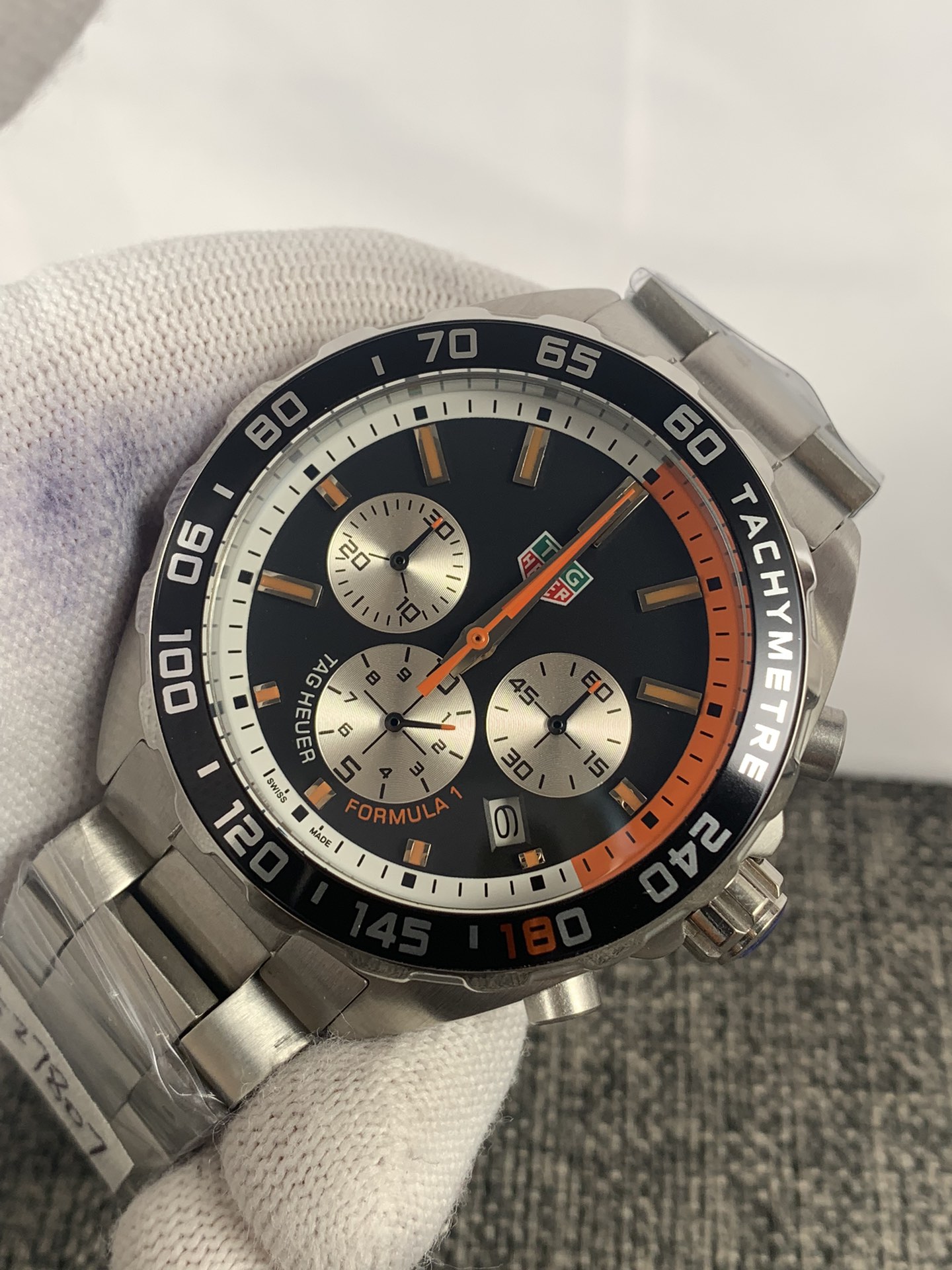 Replica Tag Heuer Men Formula CAZ101E.BA0842 3 Replica Tag Heuer Men Formula CAZ101E.BA0842