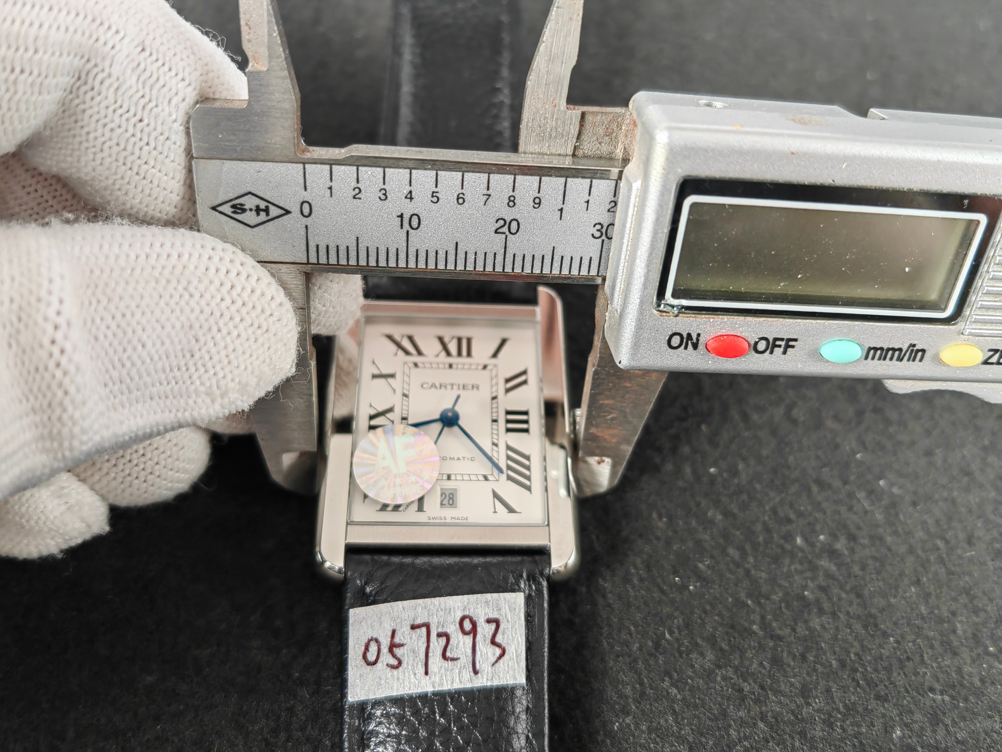 Replica Cartier Men Tank MY9015