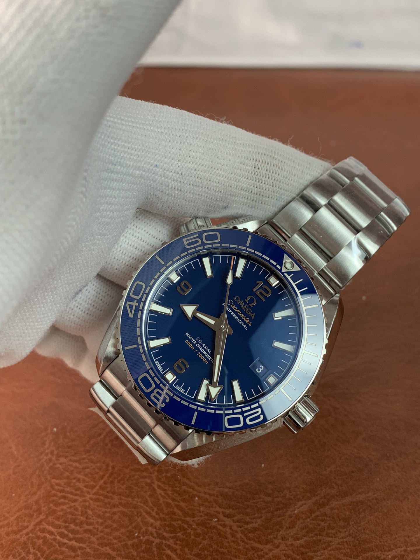 Replica Omega Men Speedmaster 215.30.40.20.03.001