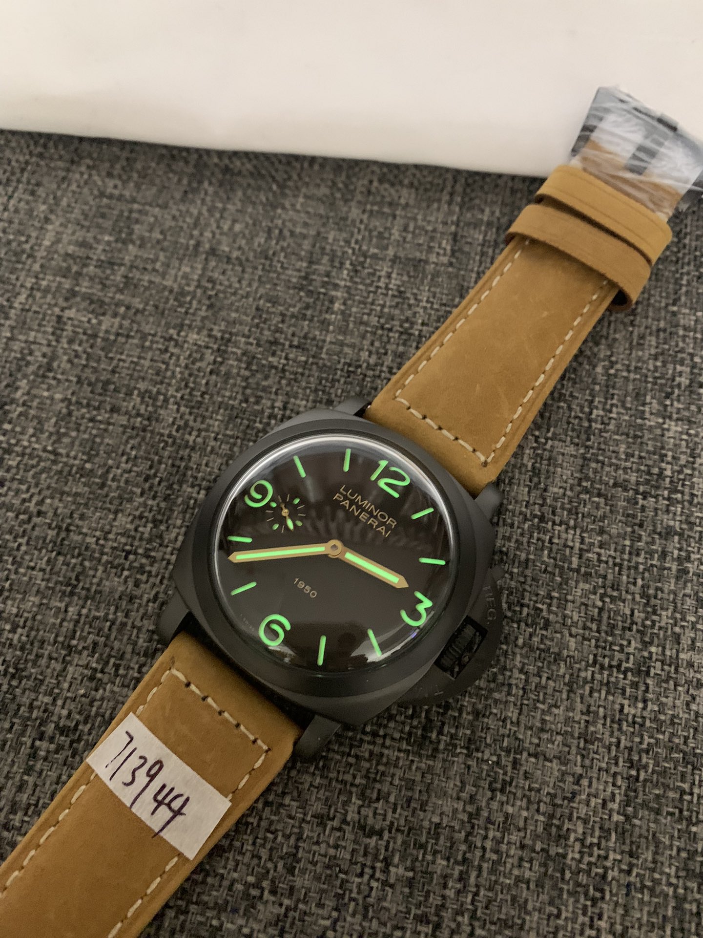 Replica Panerai Men Luminor PAM00127 3 Replica Panerai Men Luminor PAM00127