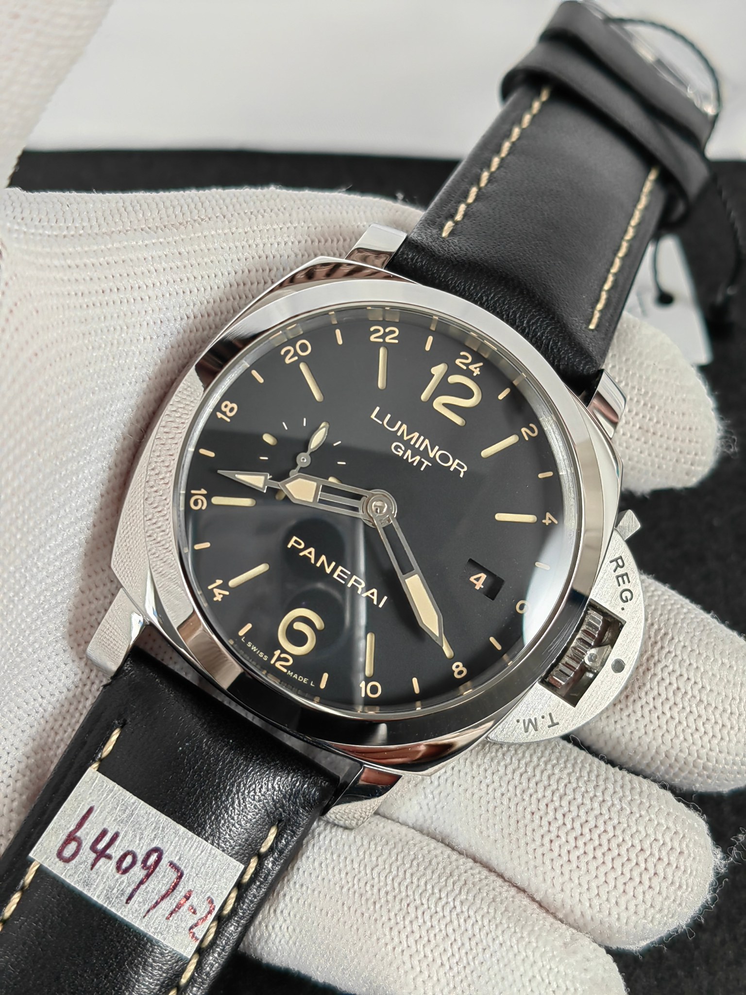 Replica Panerai Men Luminor PAM00531 3 Replica Panerai Men Luminor PAM00531