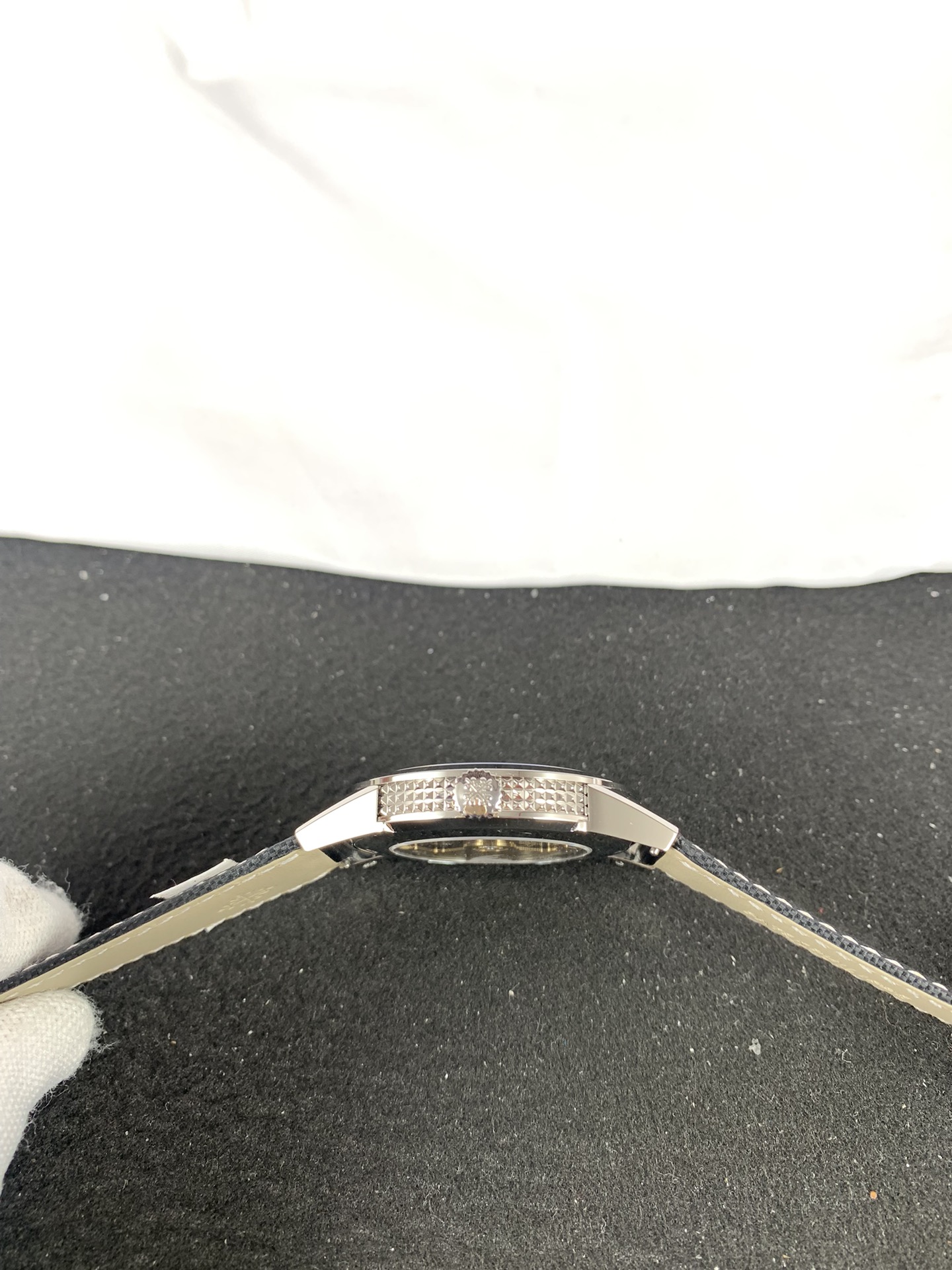 Replica Patek Philippe Men 5226G-001