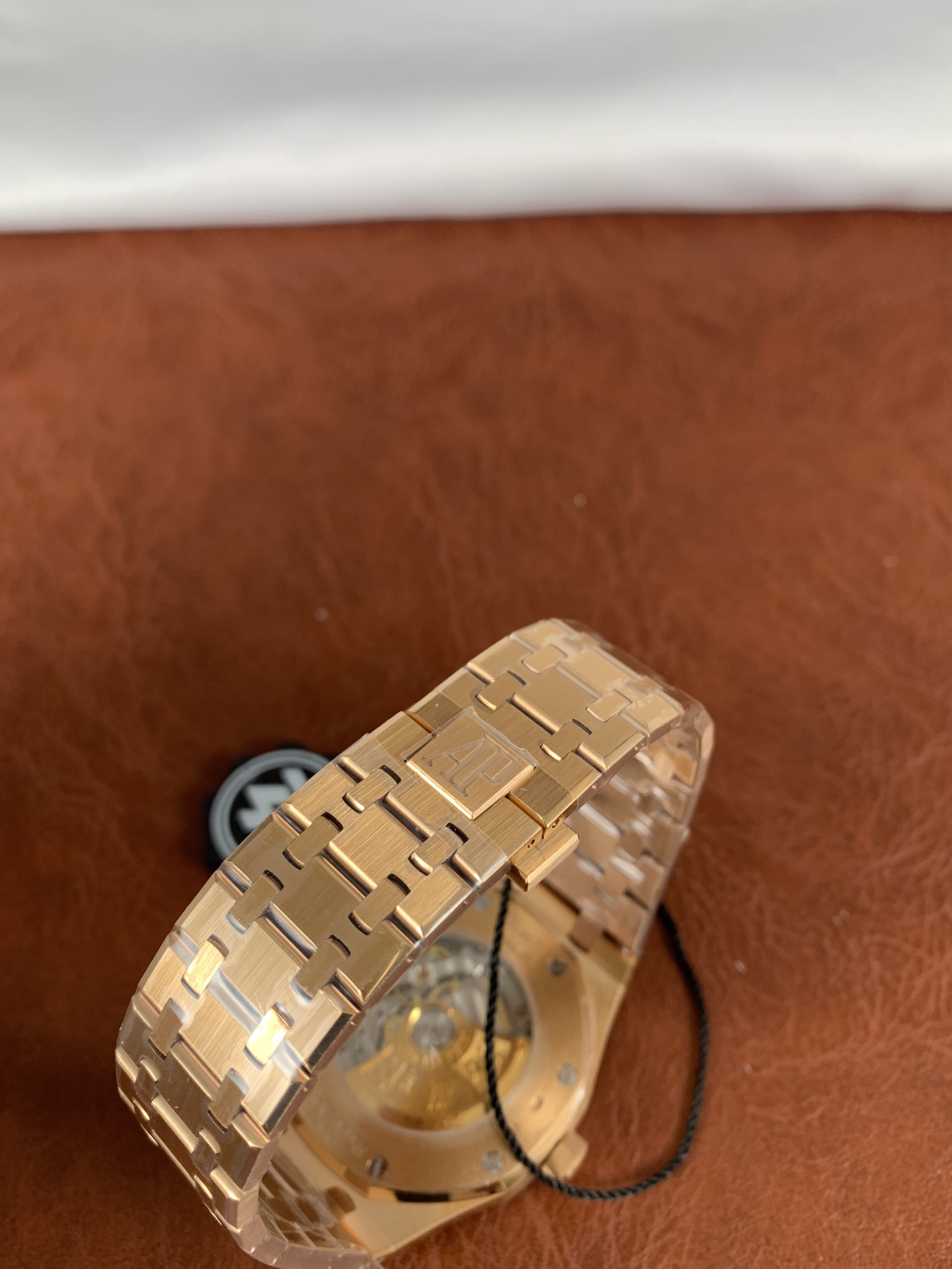 Replica Audemars Piguet Men Royal Oak 15400 3 Replica Audemars Piguet Men Royal Oak 15400