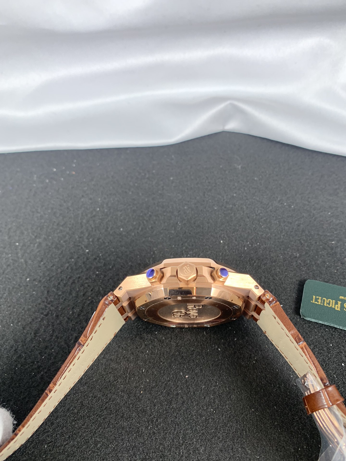 Replica Audemars Piguet Mens 26320OR.OO.D088CR.01 3 Replica Audemars Piguet Mens 26320OR.OO.D088CR.01